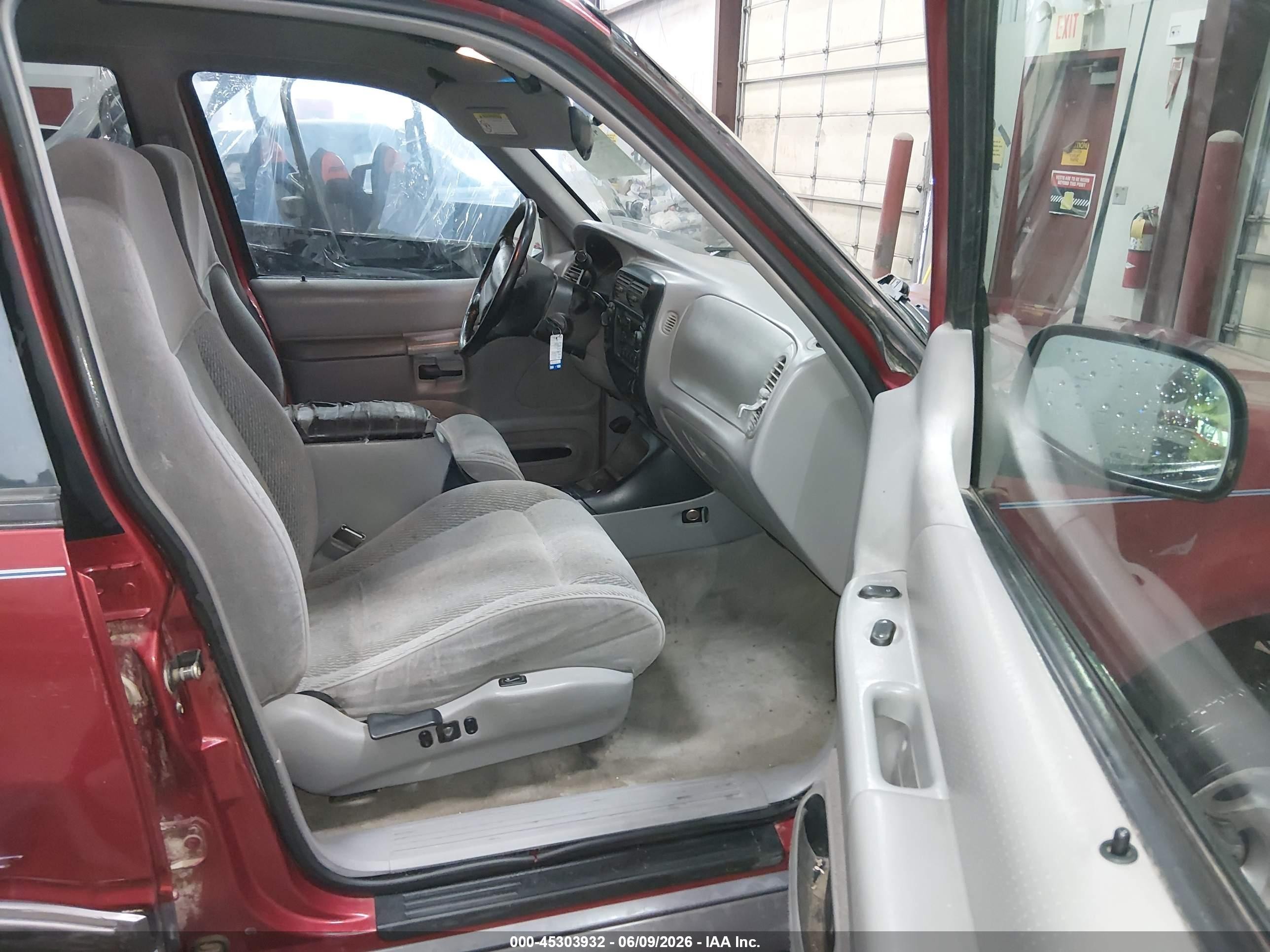 1997 Ford Explorer Eddie Bauer/limited/xl/xlt Red vin: 1FMDU34E0VUD16684