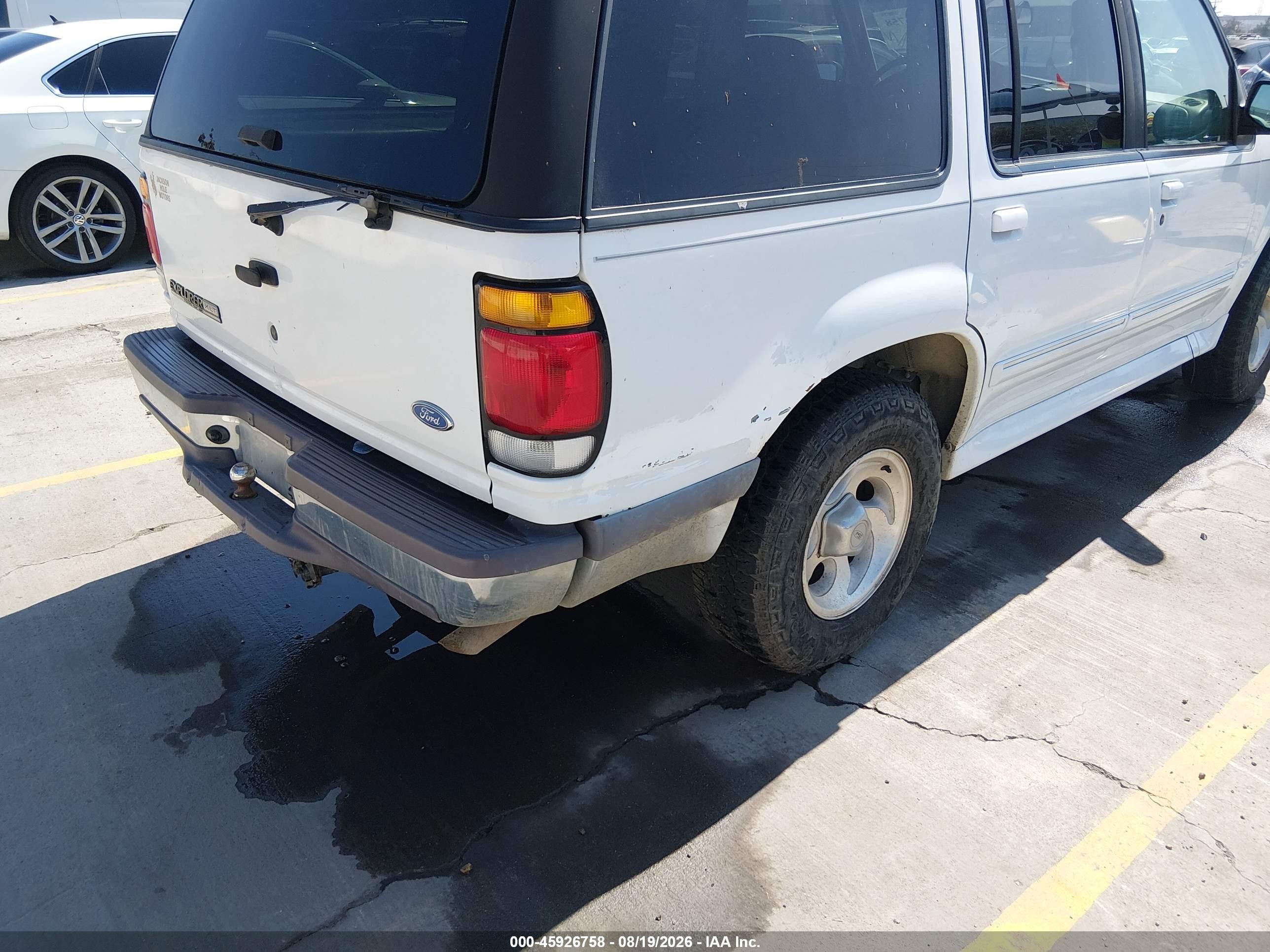 1997 Ford Explorer Eddie Bauer/limited/xl/xlt White vin: 1FMDU34E2VZB82148