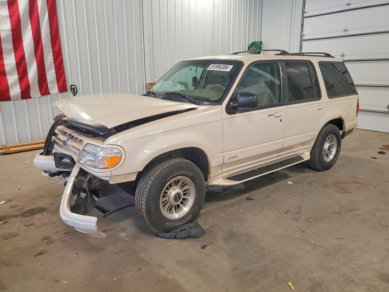 1997 Ford Explorer Cream vin: 1FMDU34E3VZB62443
