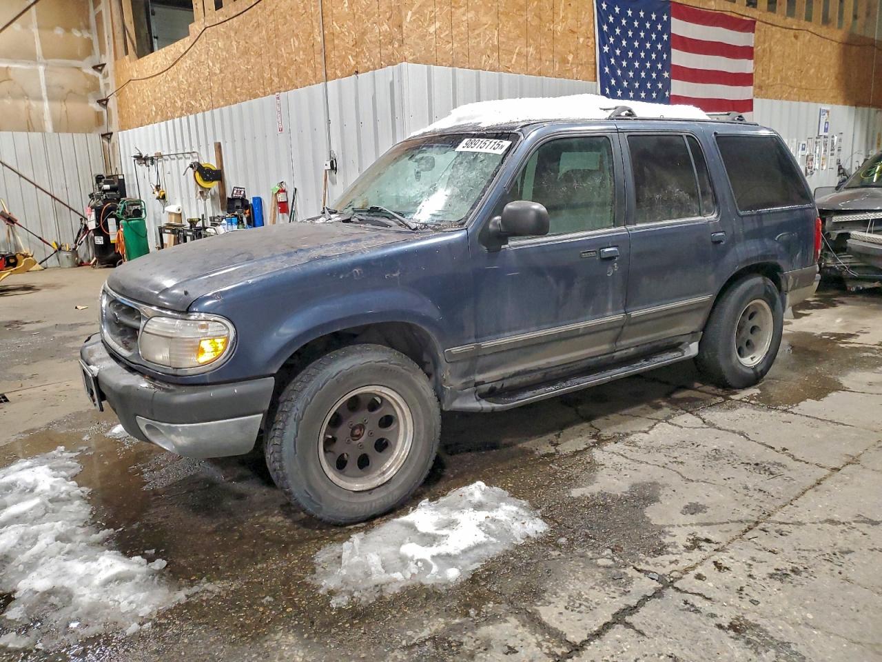 1999 Ford Explorer Blue vin: 1FMDU34E4XZA43089