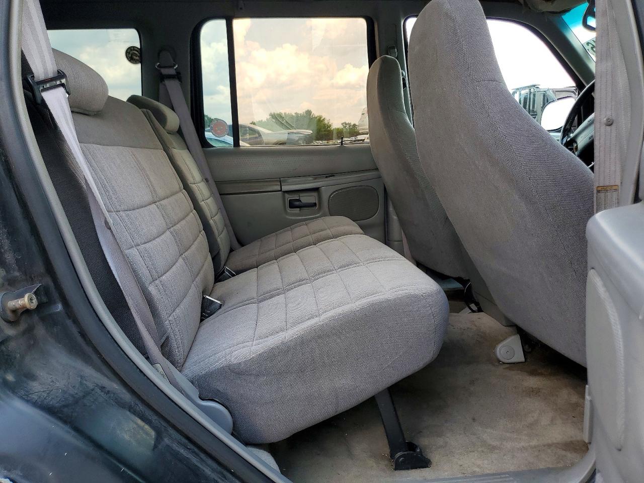 1997 Ford Explorer Black vin: 1FMDU34E6VUC40081