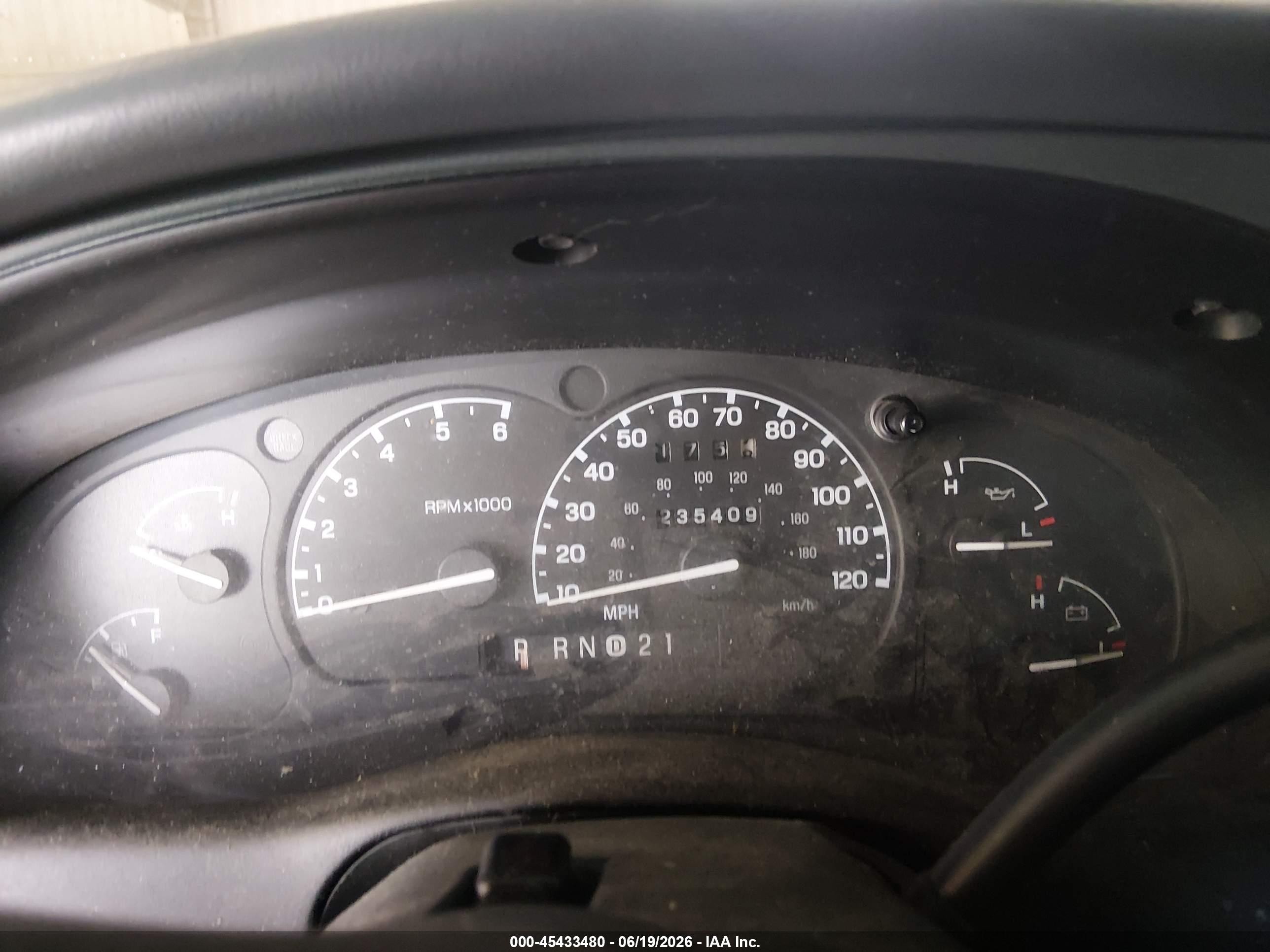 1997 Ford Explorer Eddie Bauer/limited/xl/xlt White vin: 1FMDU34E6VUD31643