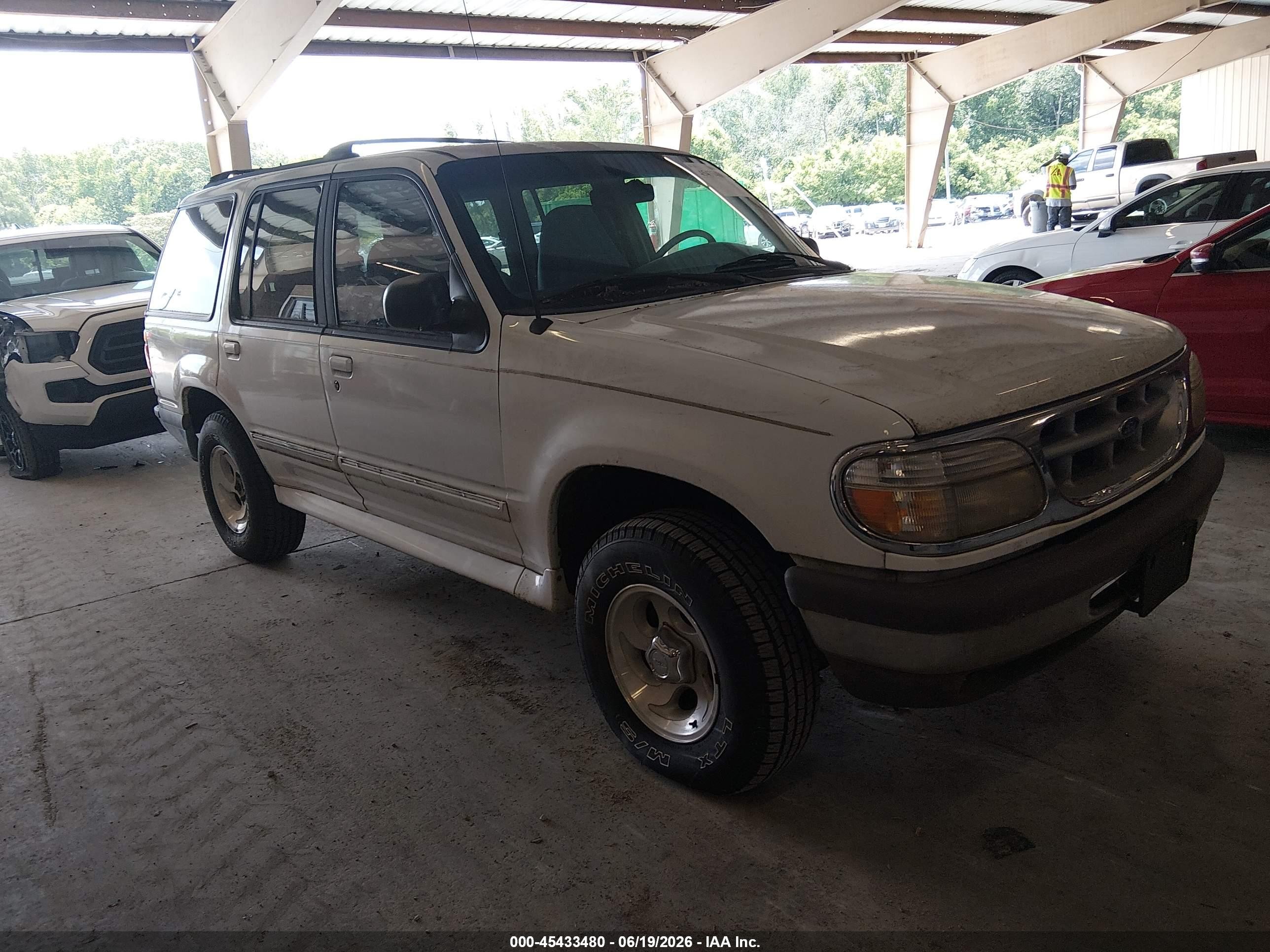 1997 Ford Explorer Eddie Bauer/limited/xl/xlt White vin: 1FMDU34E6VUD31643