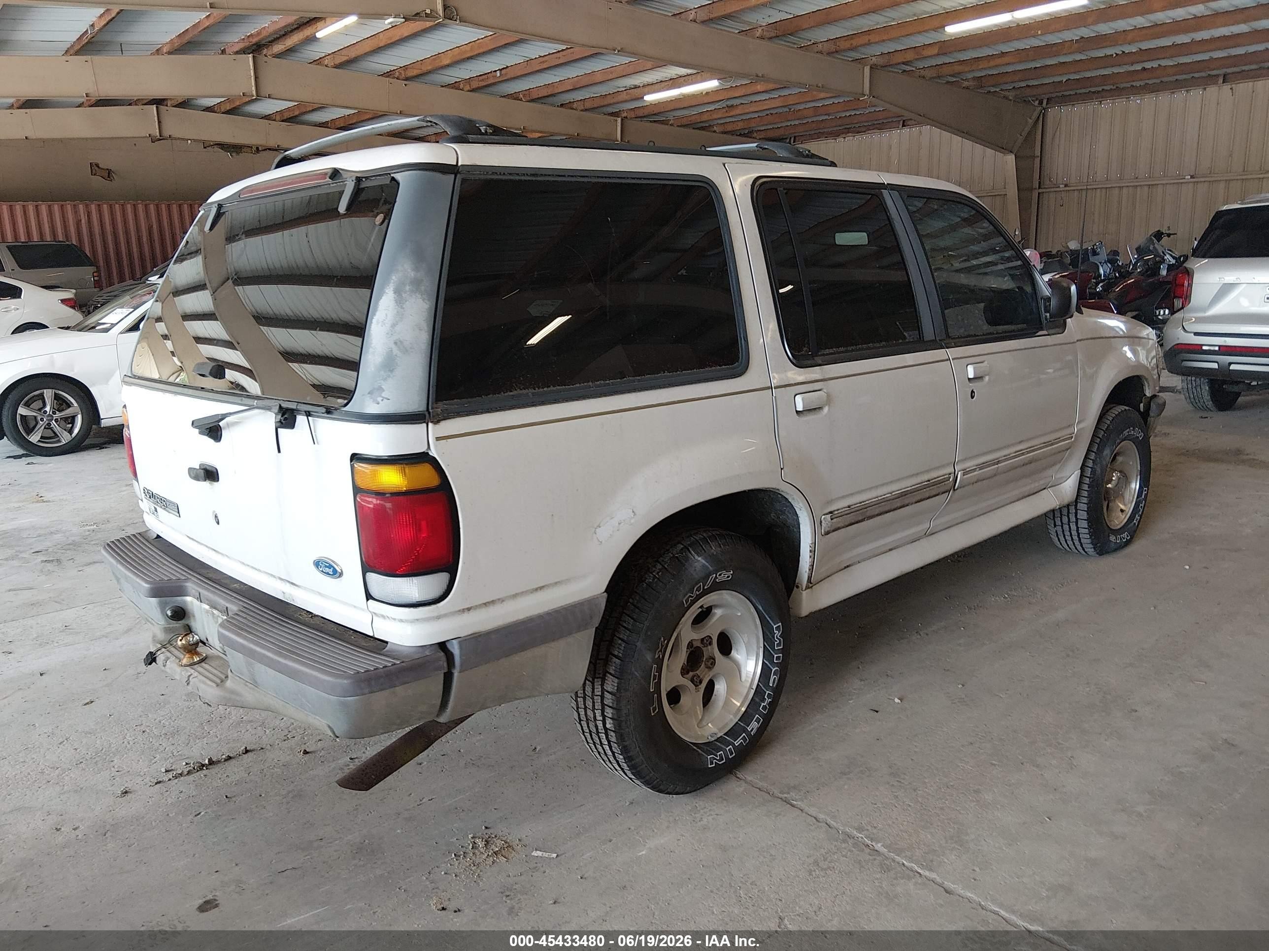 1997 Ford Explorer Eddie Bauer/limited/xl/xlt White vin: 1FMDU34E6VUD31643