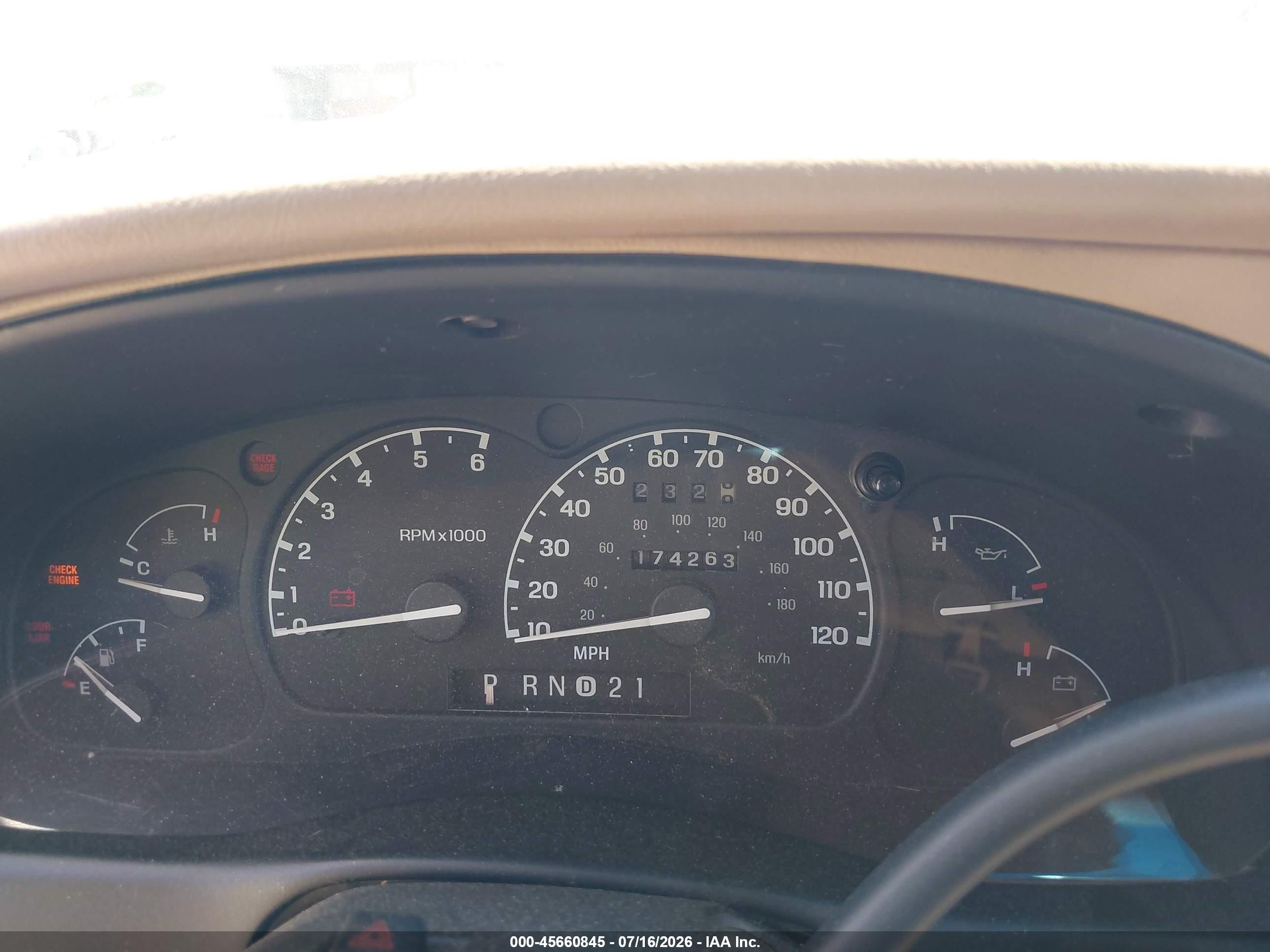 1997 Ford Explorer Eddie Bauer/limited/xl/xlt Red vin: 1FMDU34E6VZB65918
