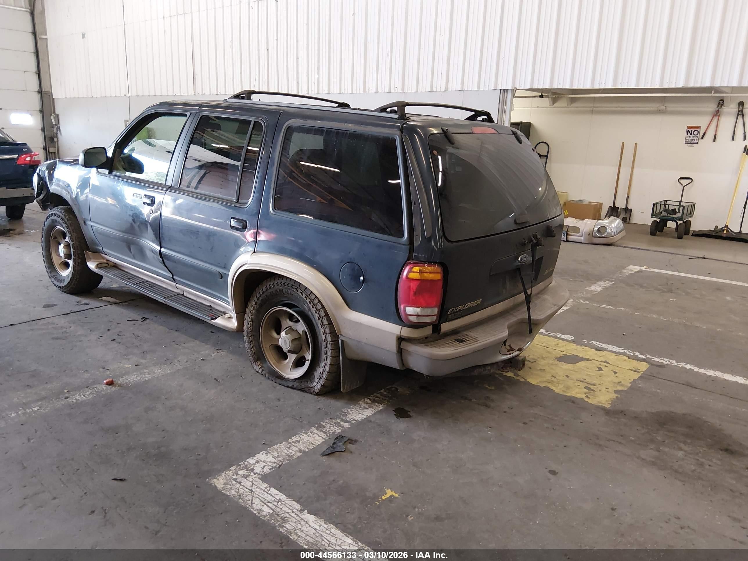 1999 Ford Explorer Eddie Bauer/limited/xlt Черный vin: 1FMDU34E7XZA77334