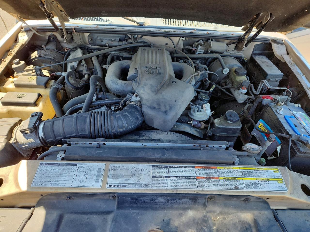1997 Ford Explorer Beige vin: 1FMDU34E9VZB66657