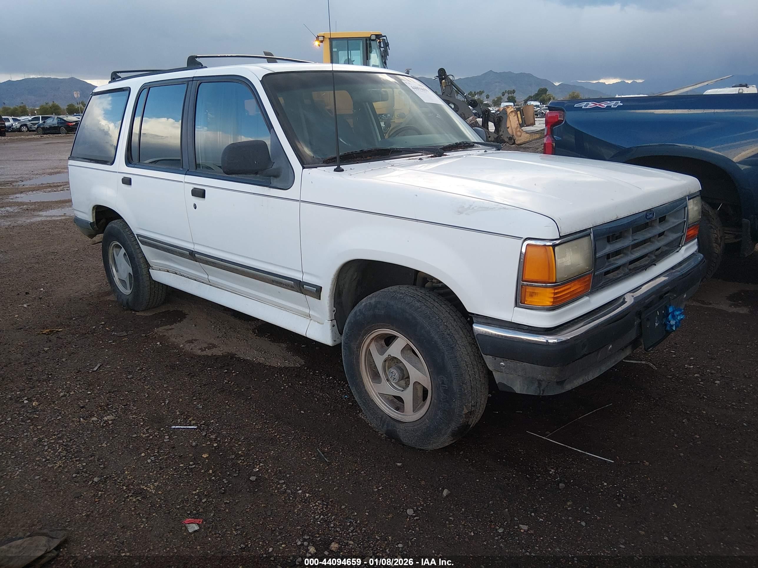 1994 Ford Explorer   White vin: 1FMDU34X0RUA48579