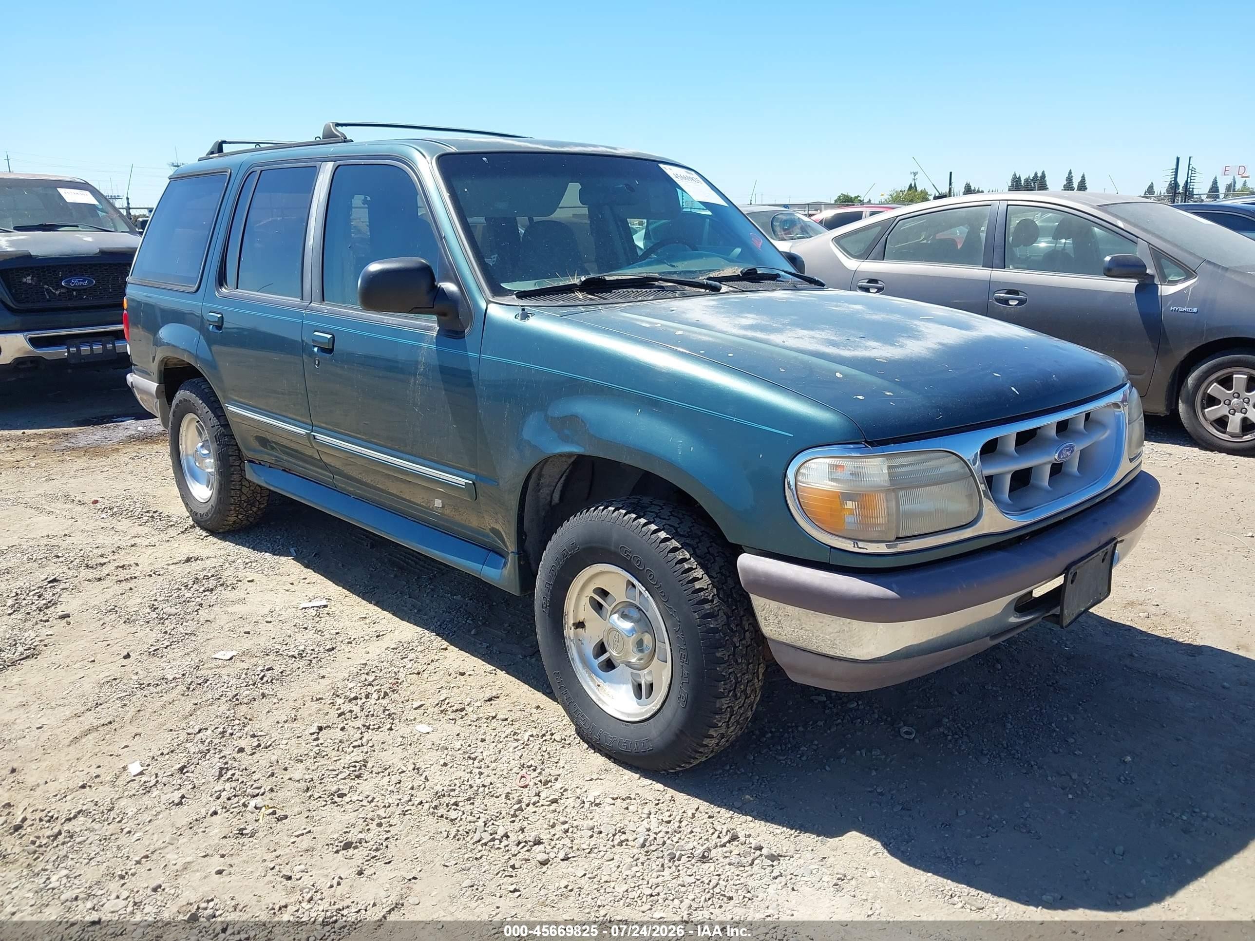 1995 Ford Explorer   Green vin: 1FMDU34X1SZB87466