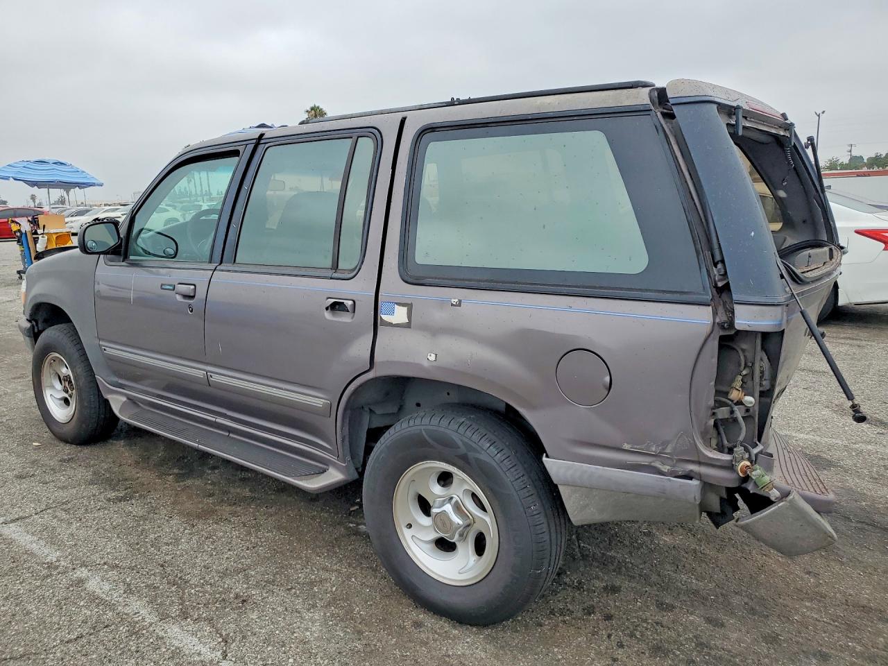 1996 Ford Explorer Gray vin: 1FMDU34X1TUC32016