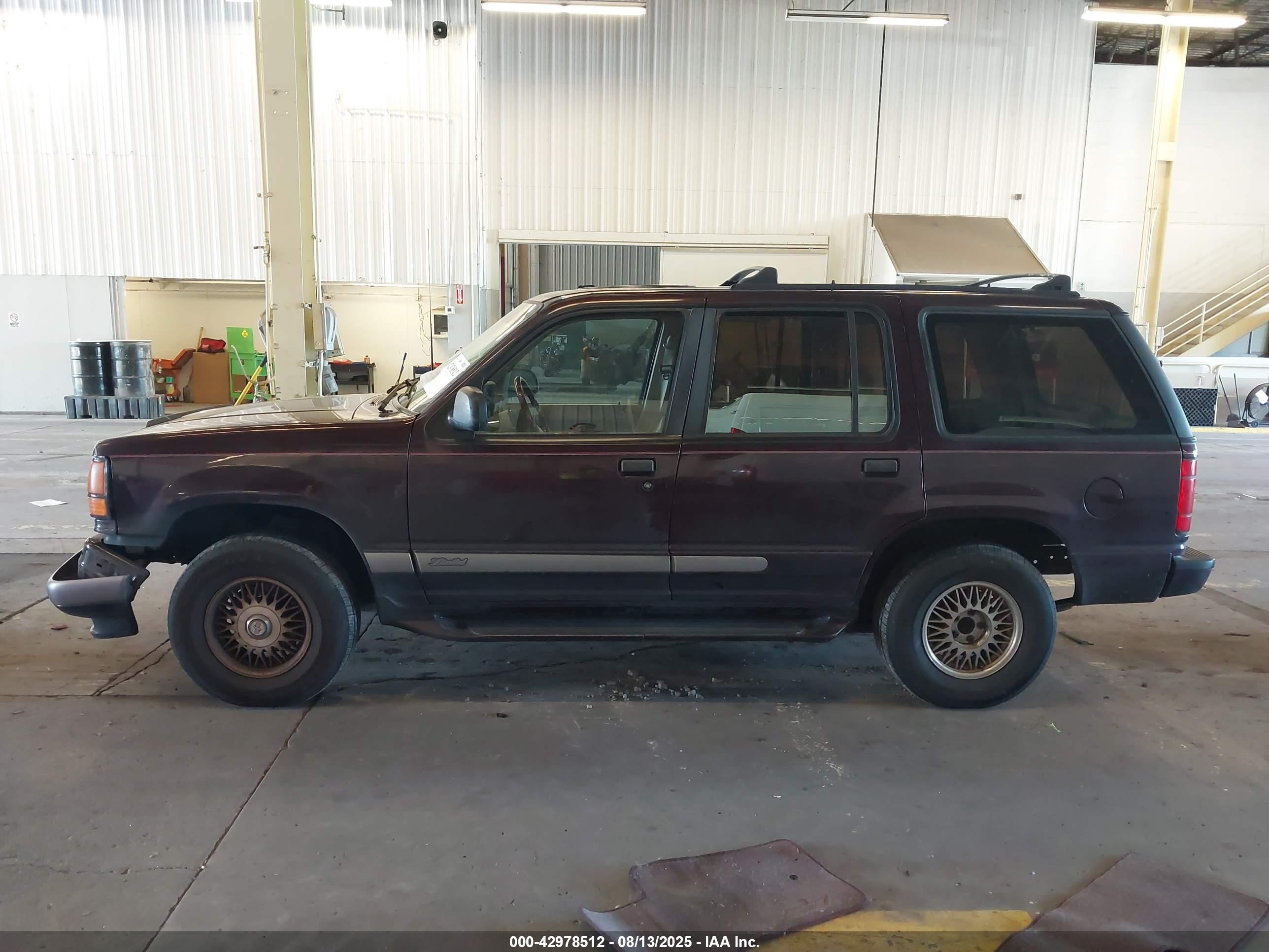 1994 Ford Explorer   Purple vin: 1FMDU34X2RUD42355