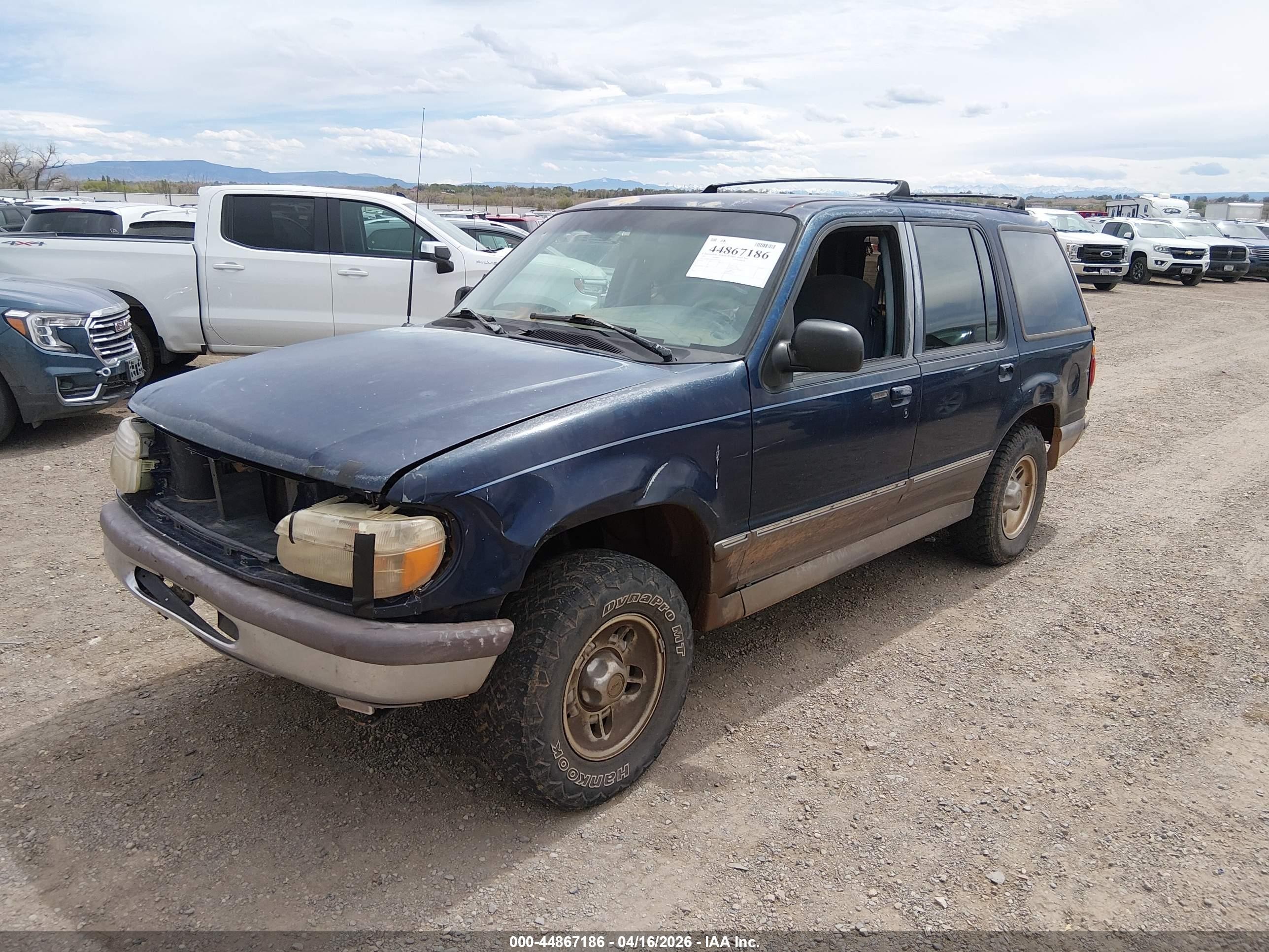 1995 Ford Explorer   Blue vin: 1FMDU34X2SZB30614