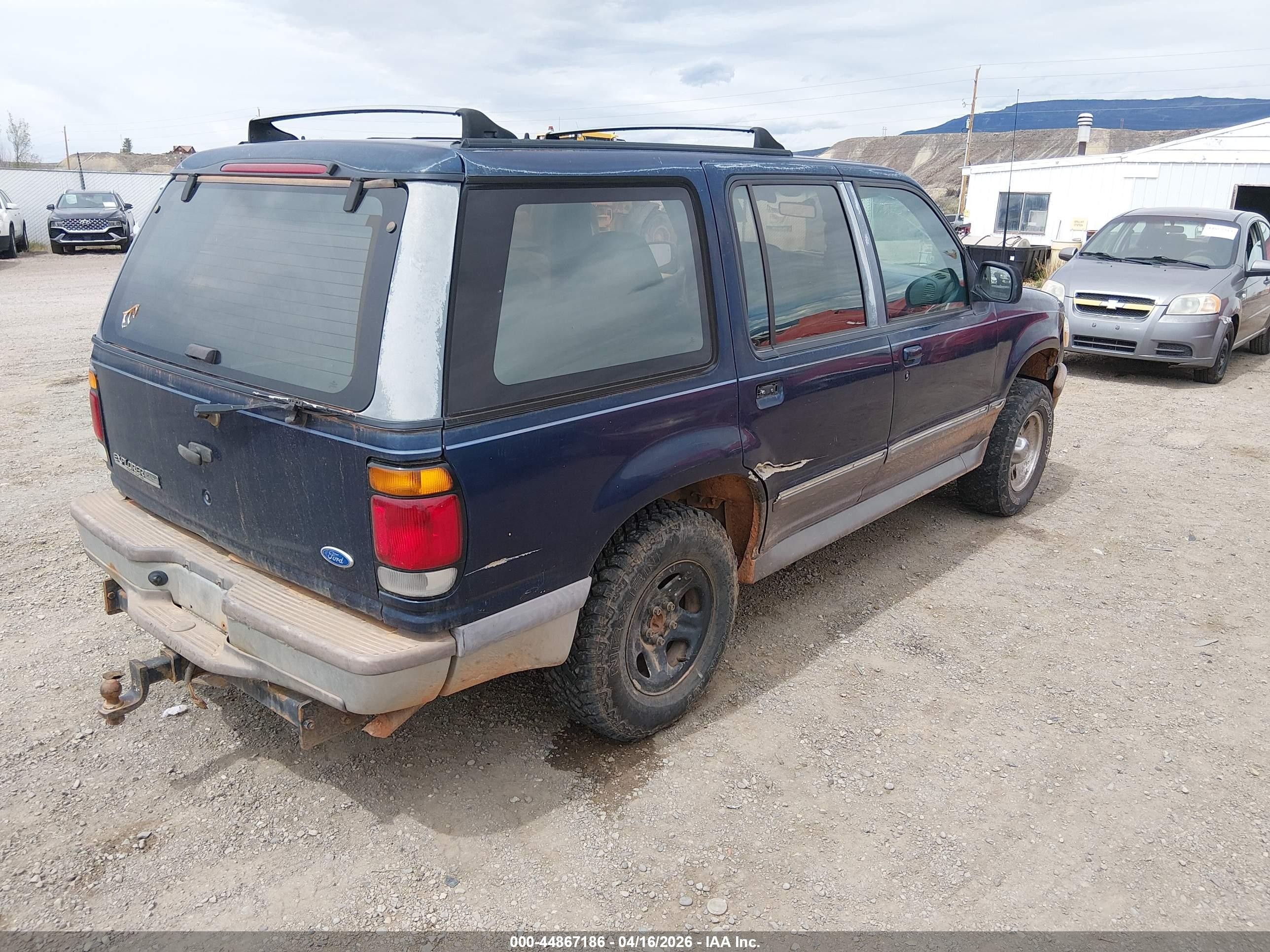 1995 Ford Explorer   Blue vin: 1FMDU34X2SZB30614