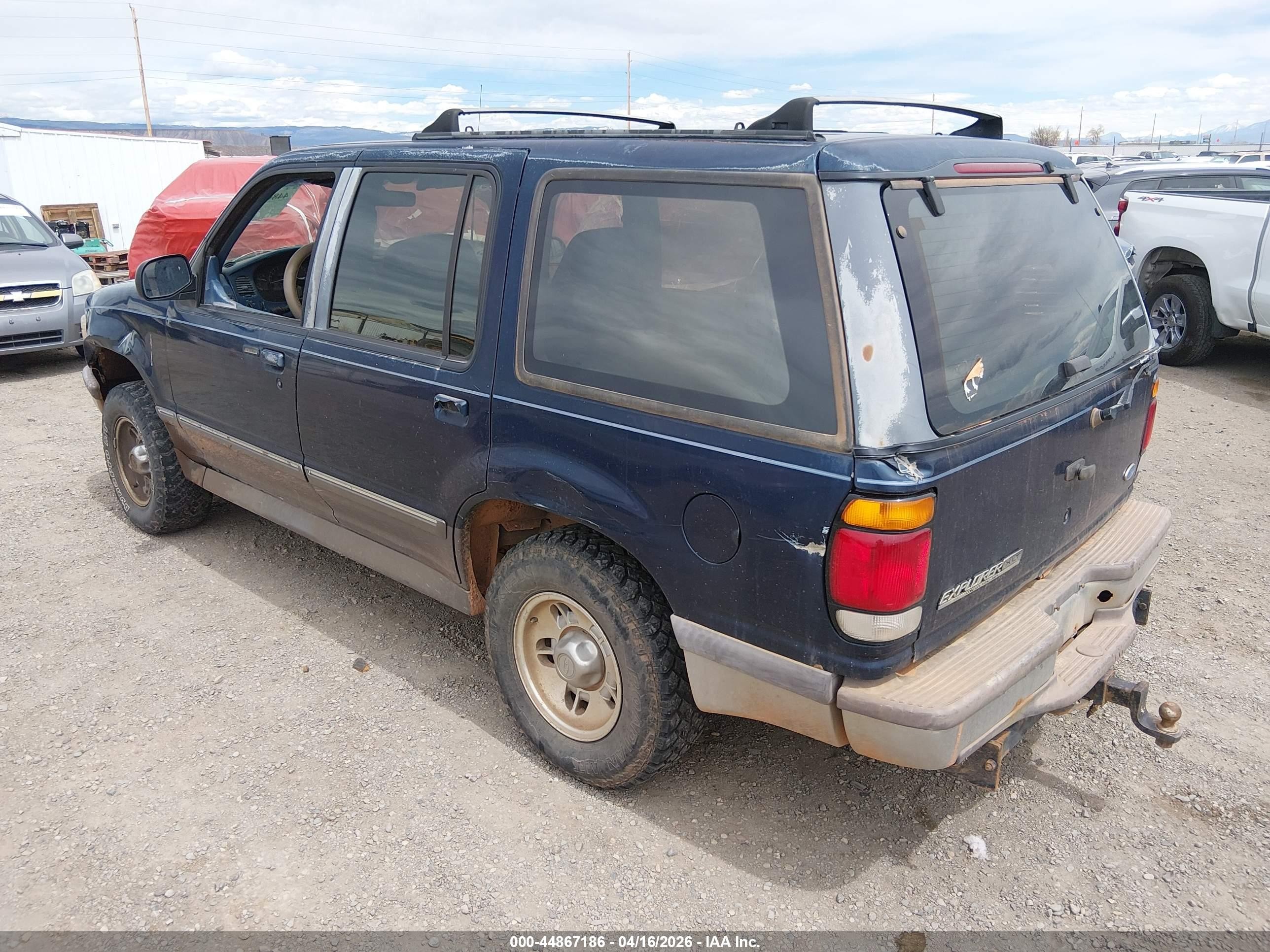 1995 Ford Explorer   Blue vin: 1FMDU34X2SZB30614