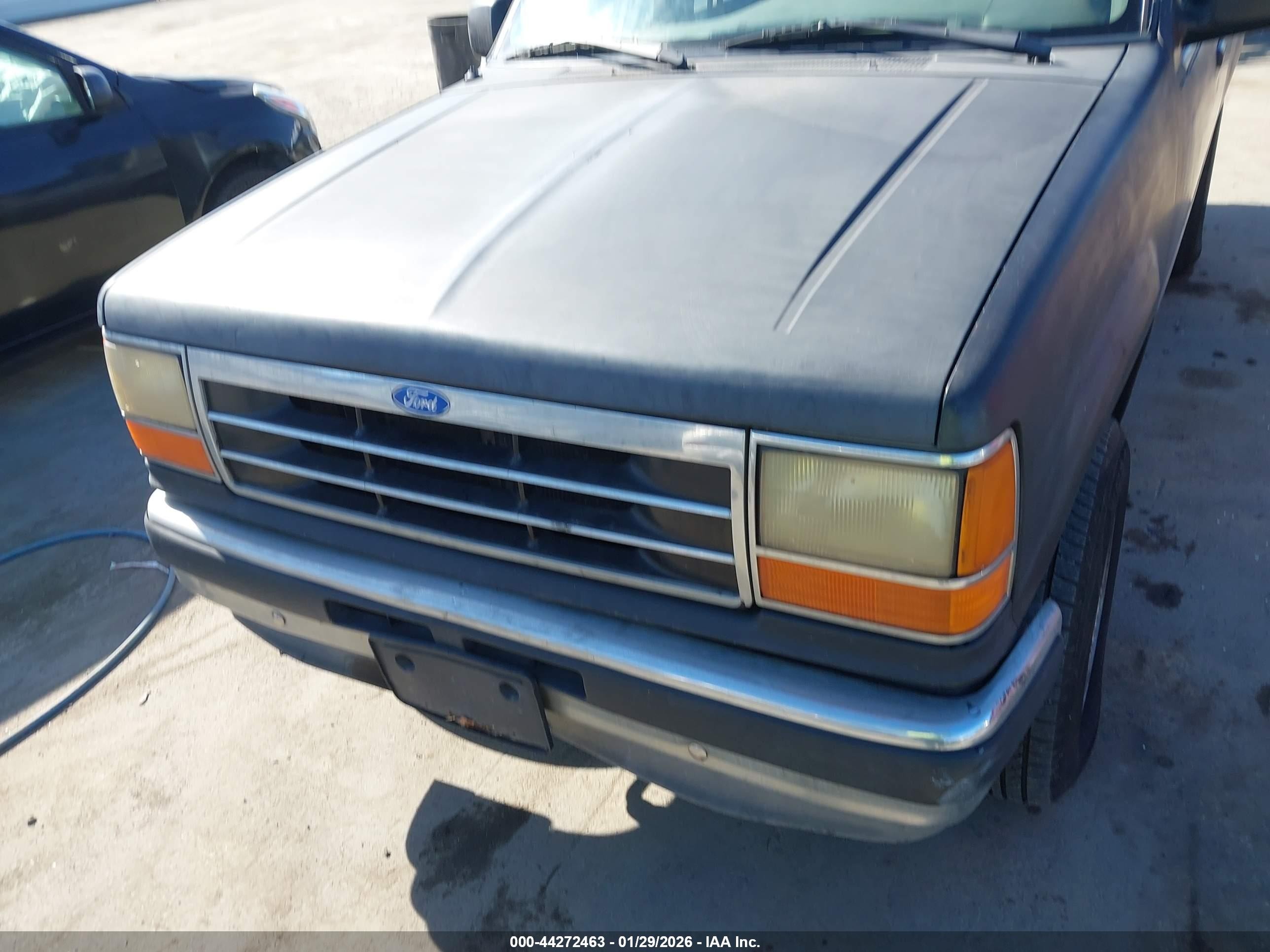 1991 Ford Explorer   Gray vin: 1FMDU34X3MUB67297