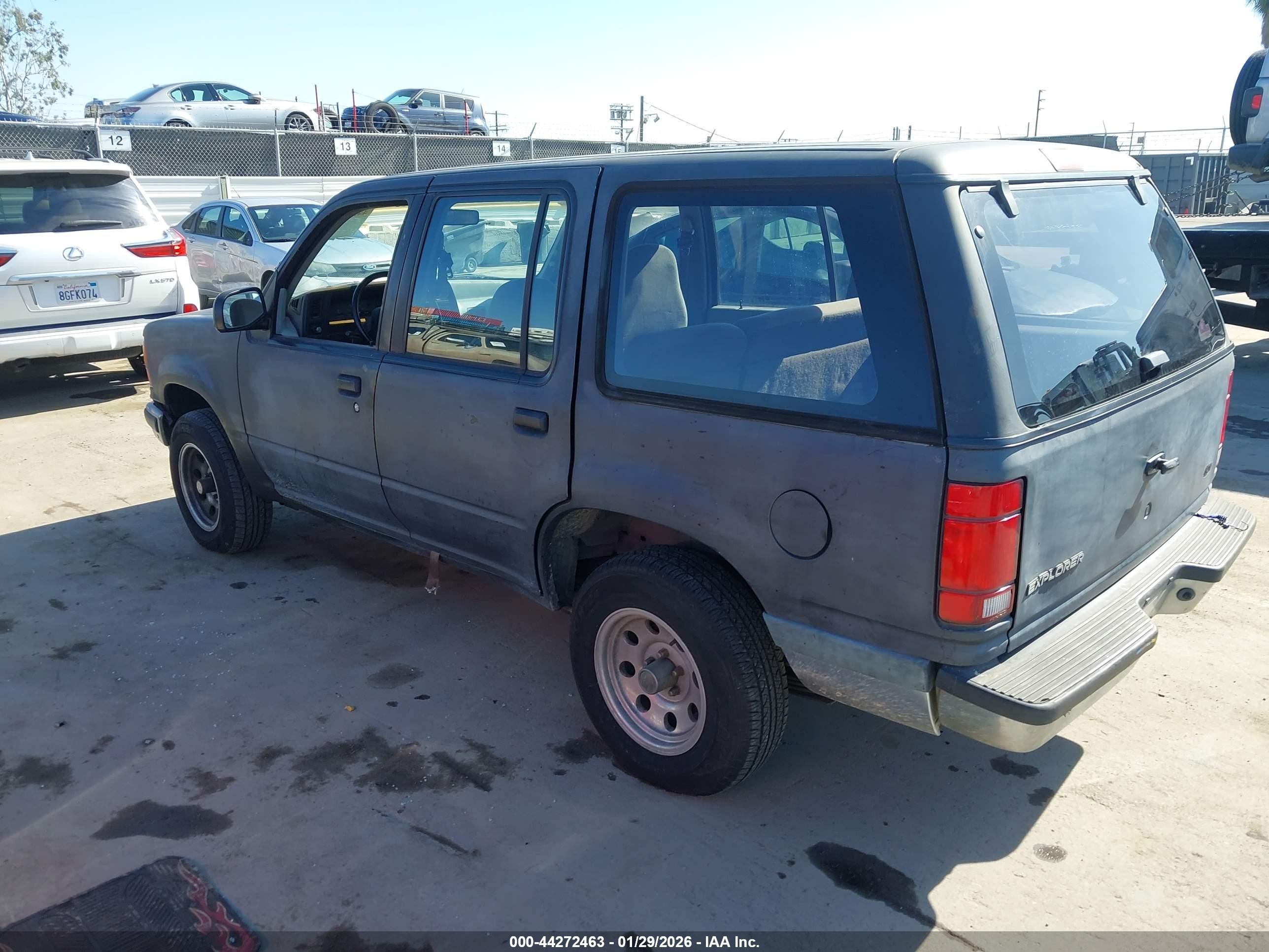 1991 Ford Explorer   Gray vin: 1FMDU34X3MUB67297