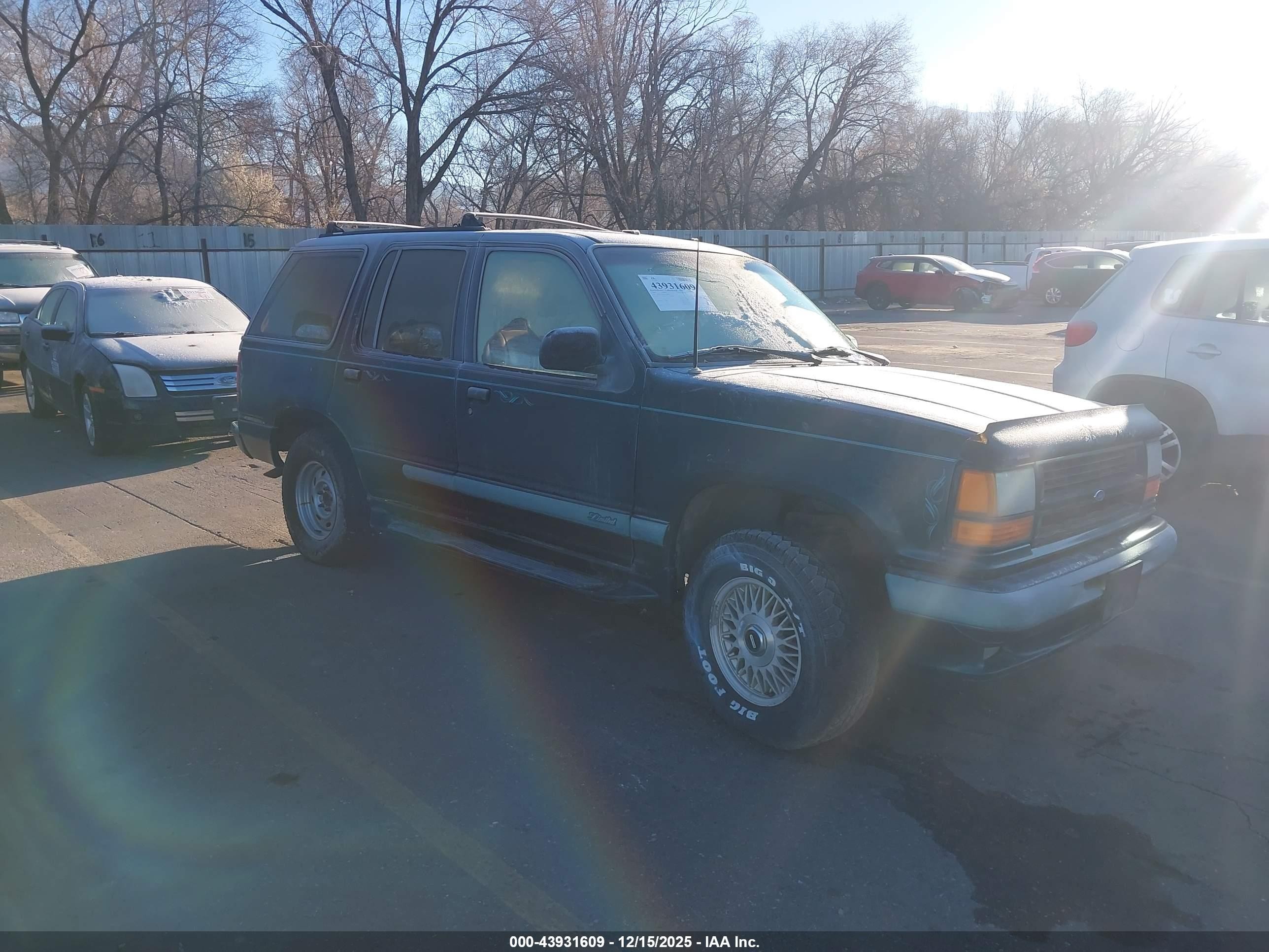 1994 Ford Explorer   Green vin: 1FMDU34X3RUA85819