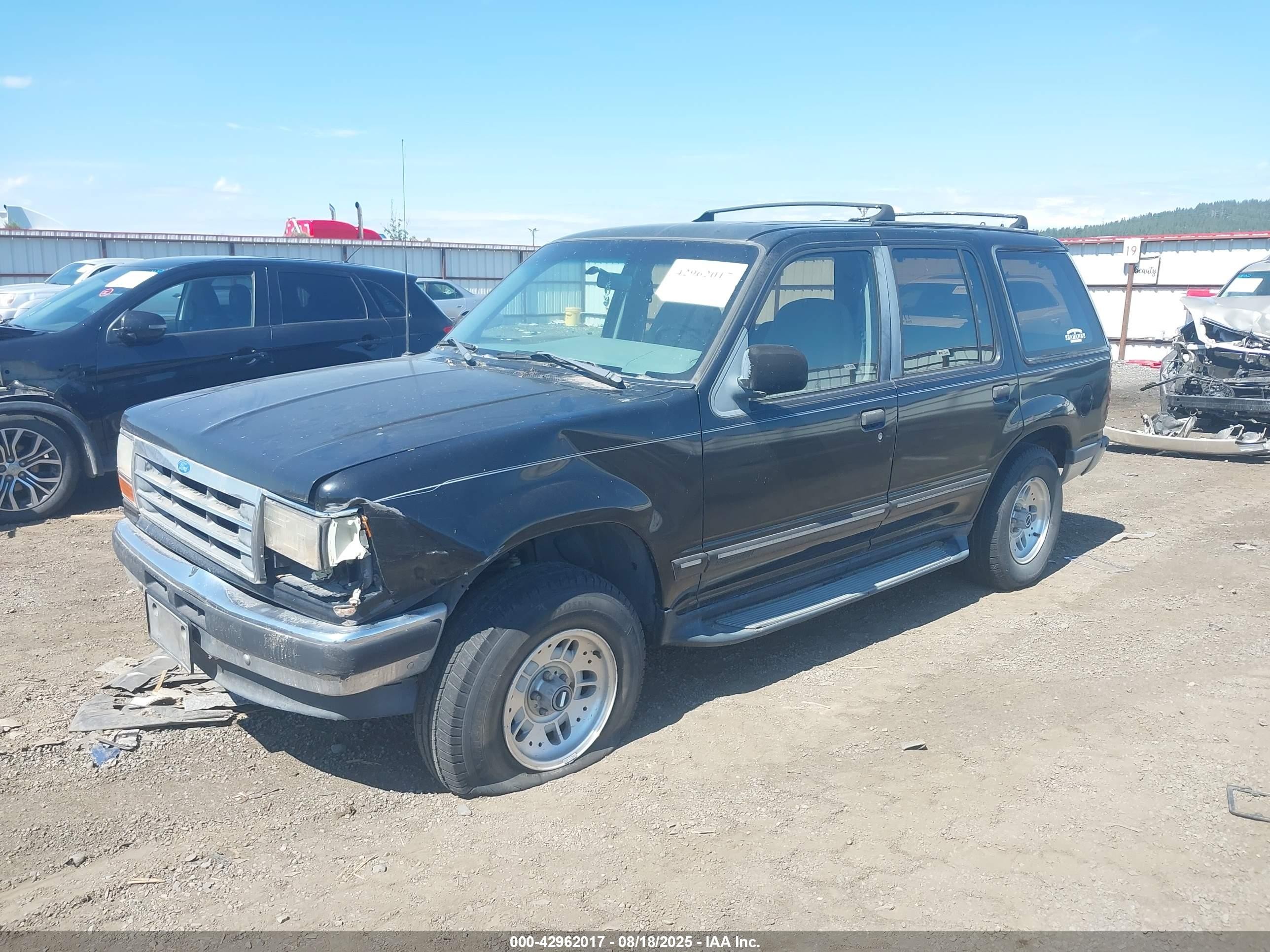 1994 Ford Explorer   Black vin: 1FMDU34X3RUB56176