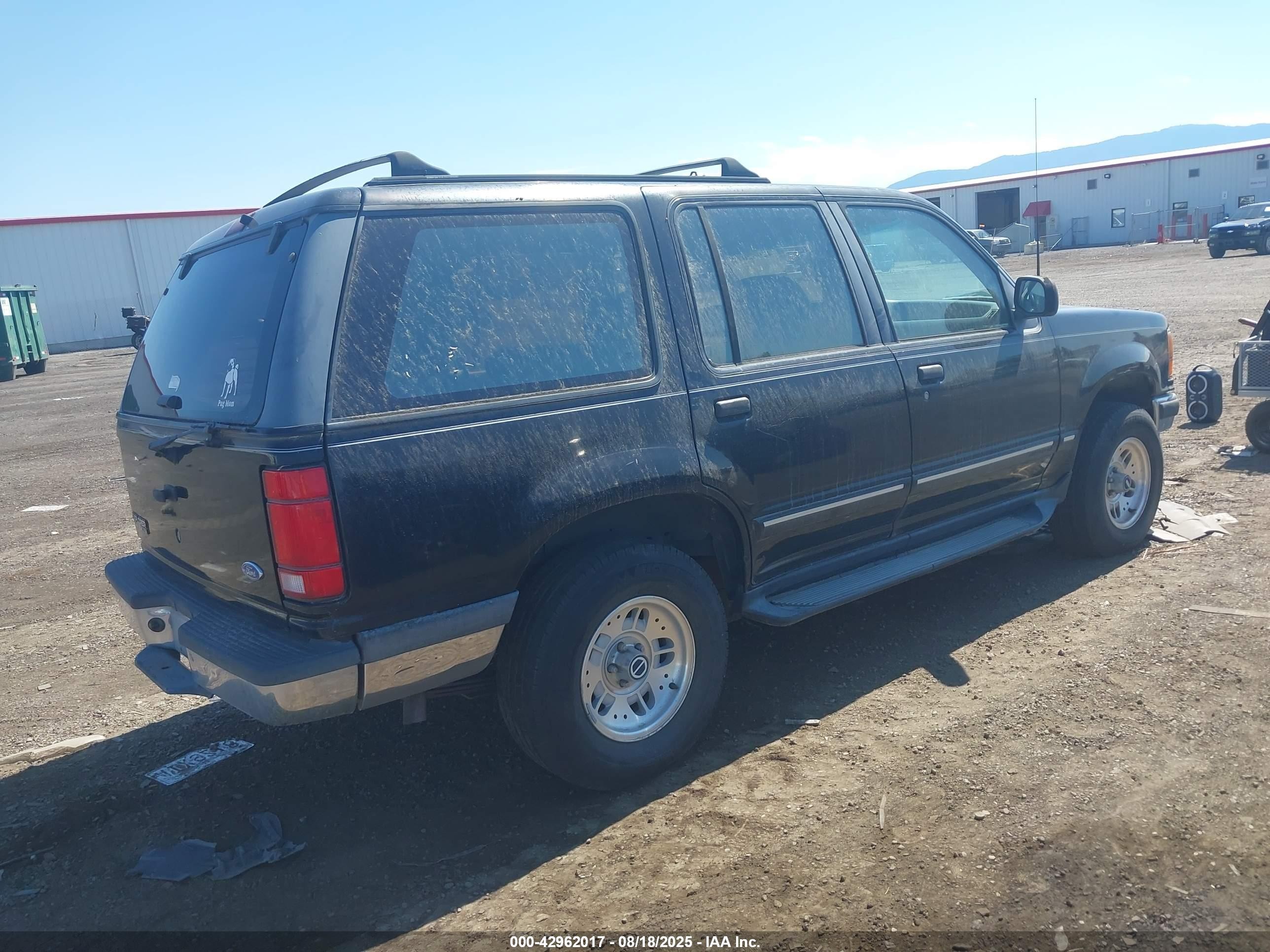 1994 Ford Explorer   Black vin: 1FMDU34X3RUB56176