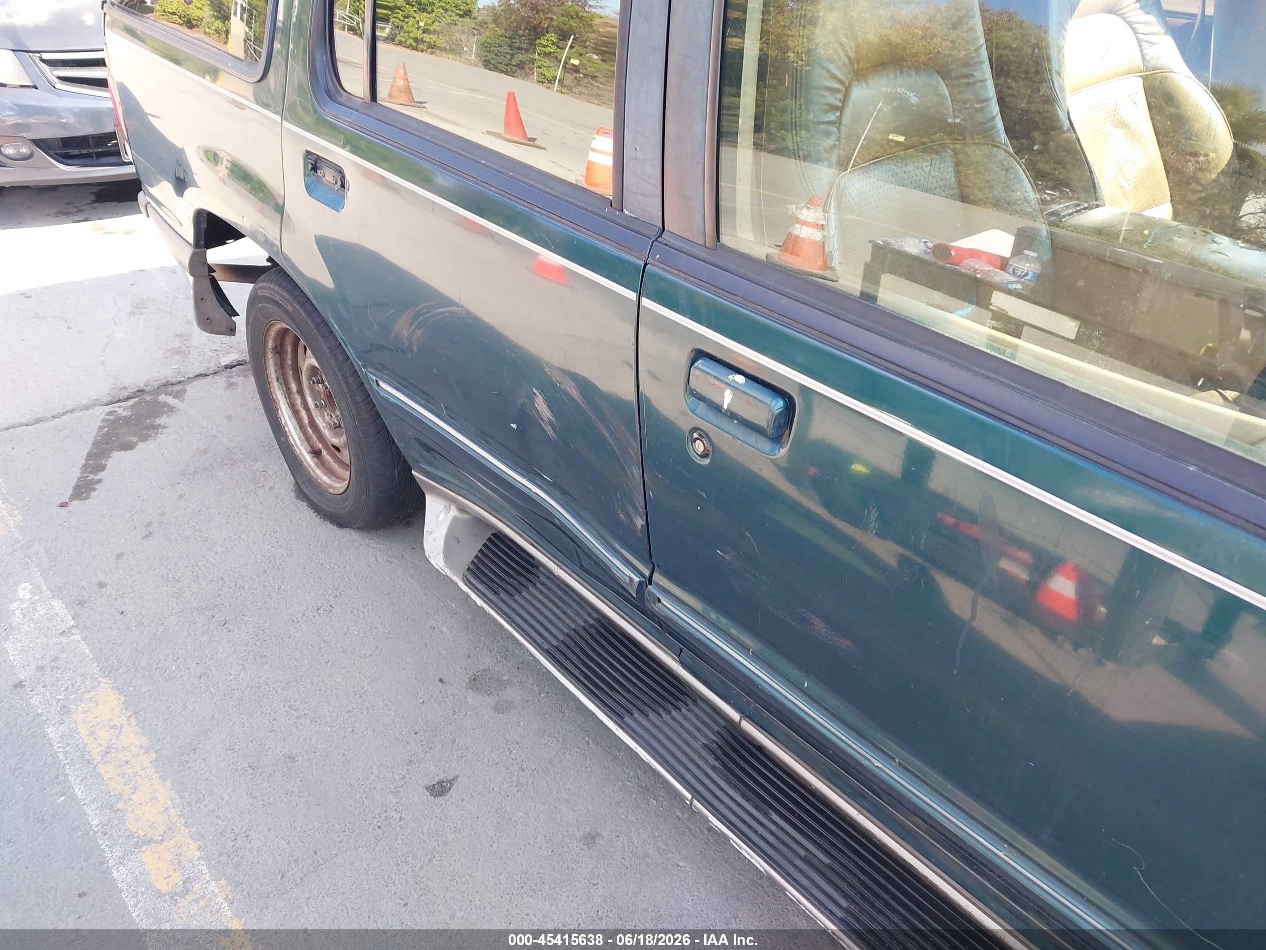 1995 Ford Explorer   Green vin: 1FMDU34X3SUB50609