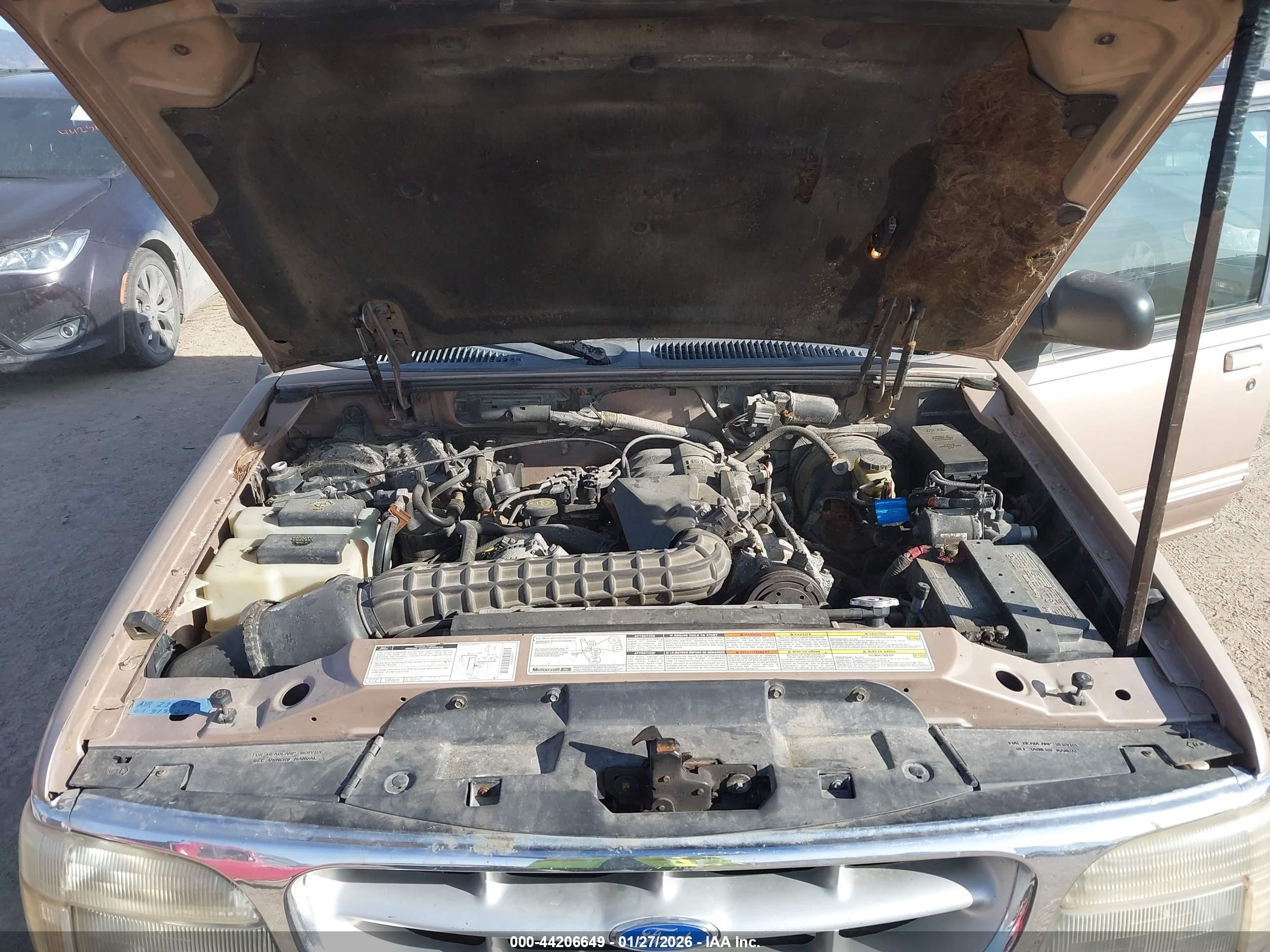 1996 Ford Explorer   Gold vin: 1FMDU34X3TUA04874