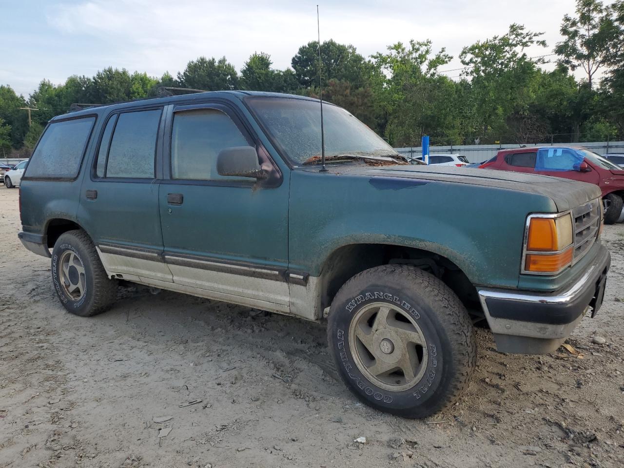 1991 Ford Explorer    Зеленый vin: 1FMDU34X4MUD75057