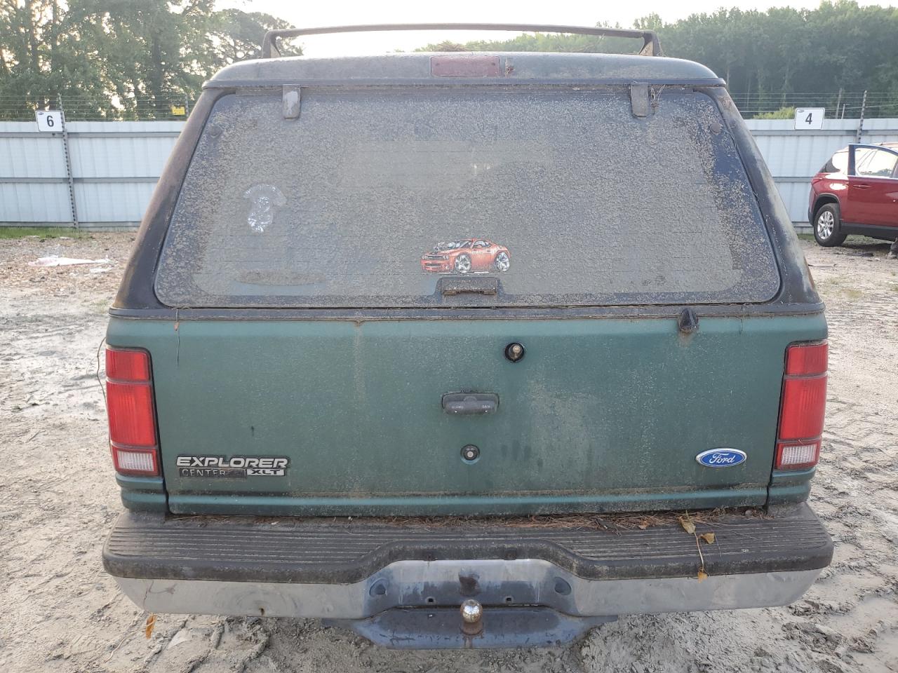 1991 Ford Explorer    Зеленый vin: 1FMDU34X4MUD75057