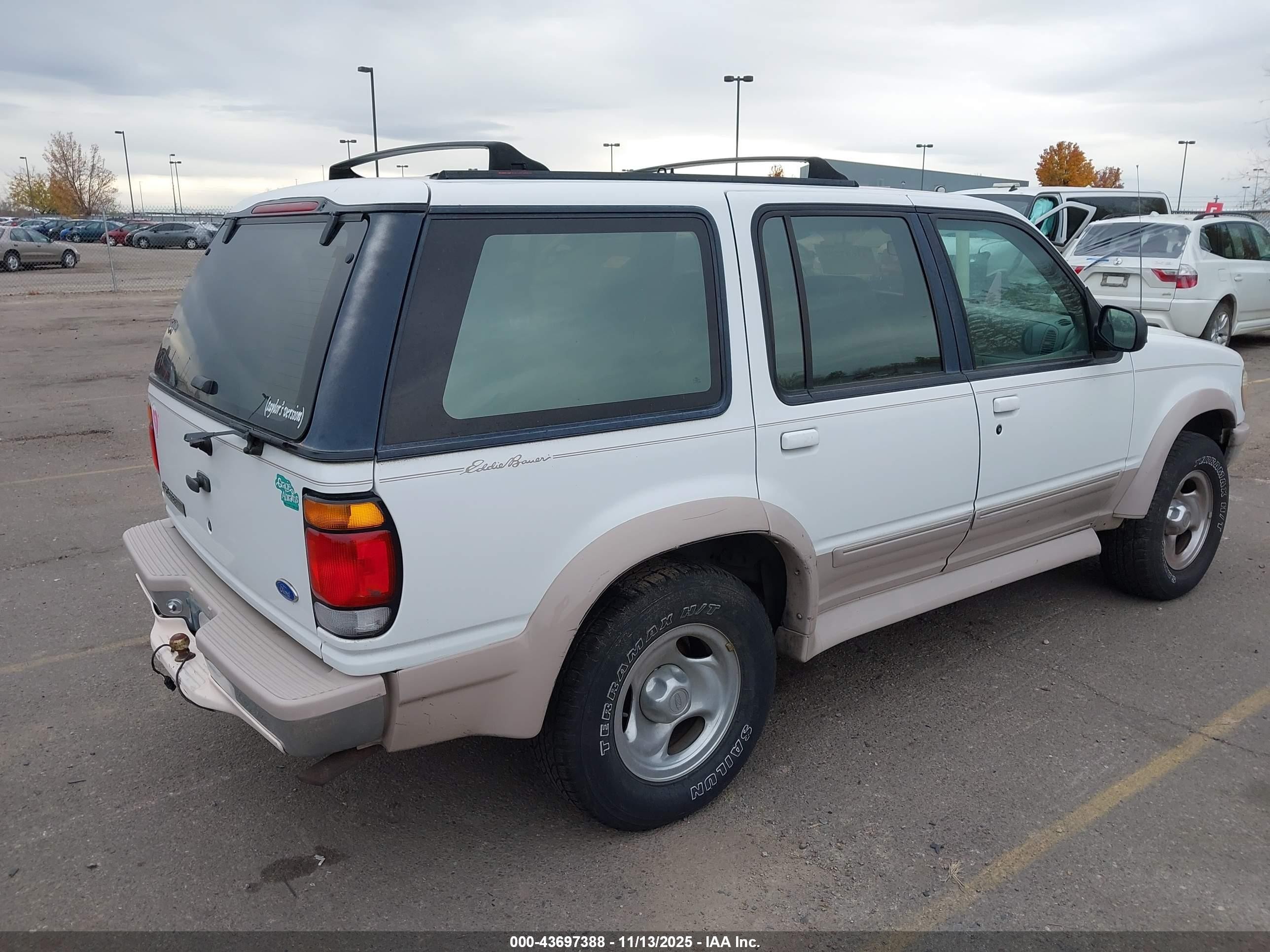 1995 Ford Explorer   White vin: 1FMDU34X4SZB17251