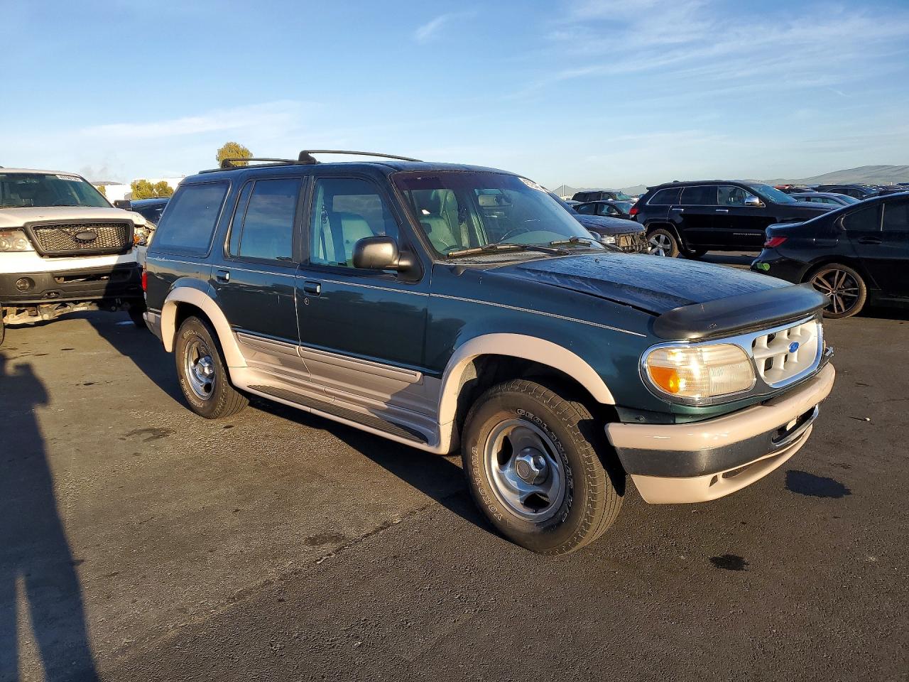 1995 Ford Explorer Green vin: 1FMDU34X4SZB93374
