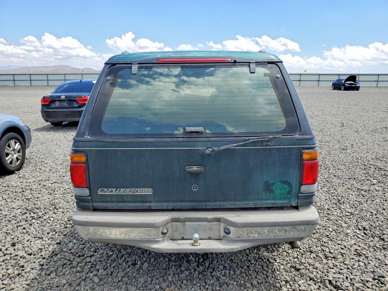 1996 Ford Explorer Green vin: 1FMDU34X4TZA89226