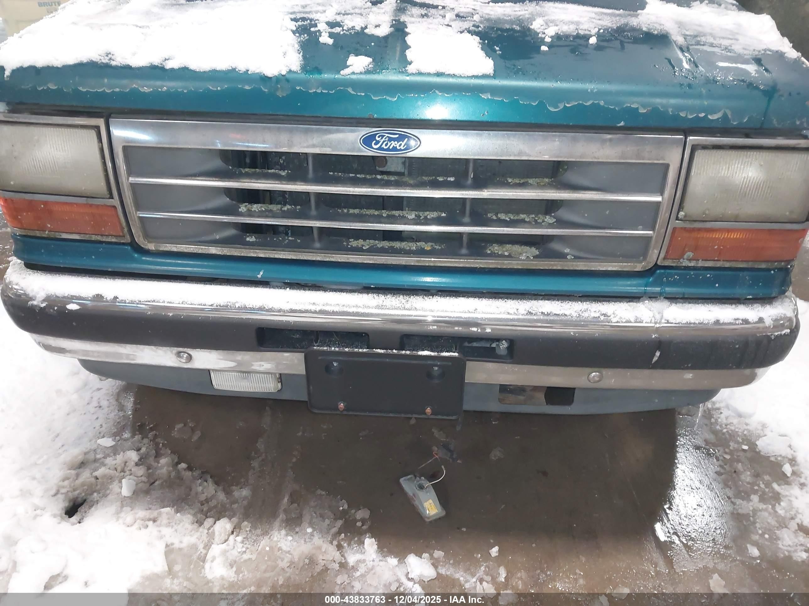 1994 Ford Explorer   Green vin: 1FMDU34X5RUB05567