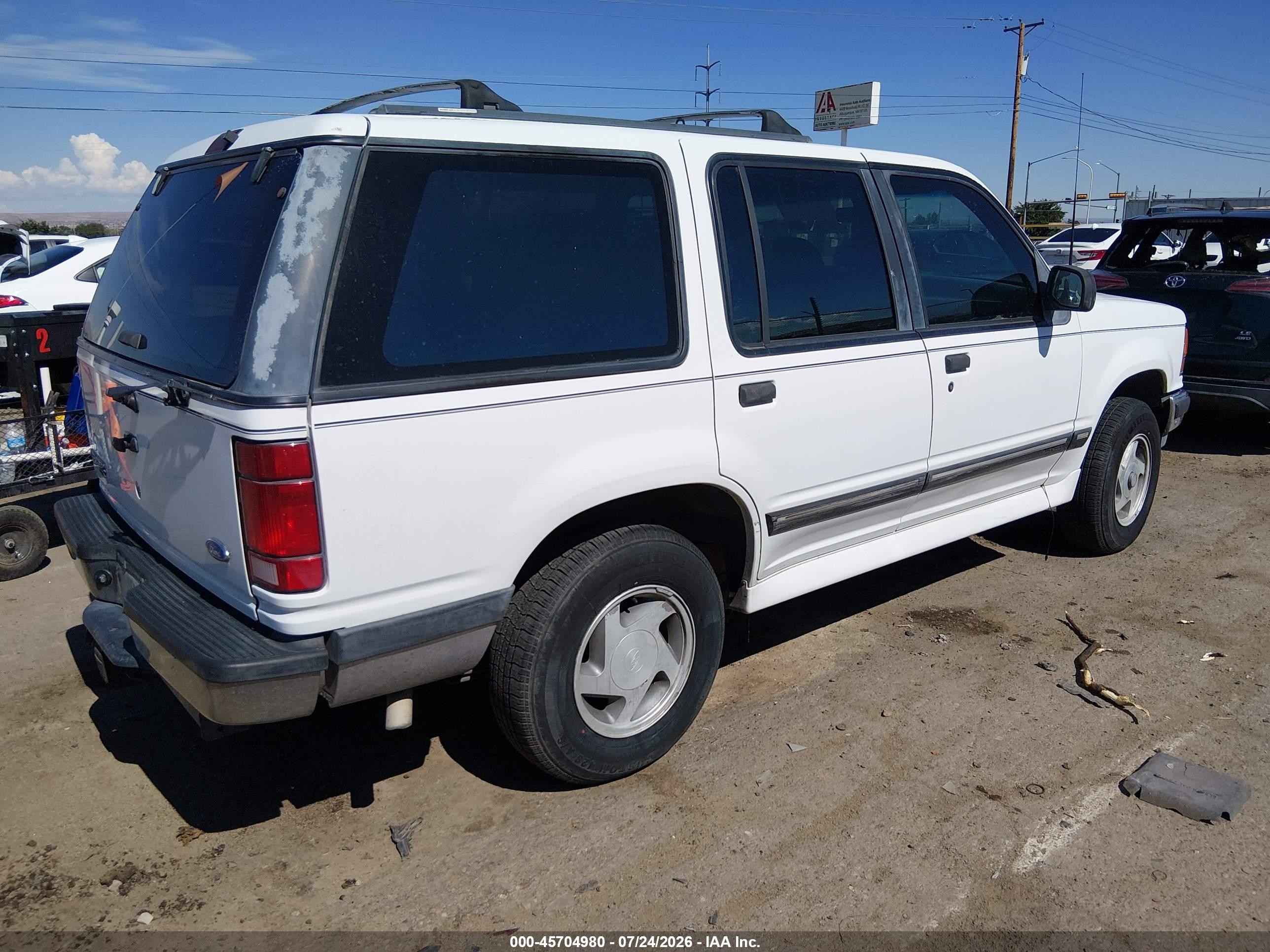 1993 Ford Explorer   White vin: 1FMDU34X6PUA26311