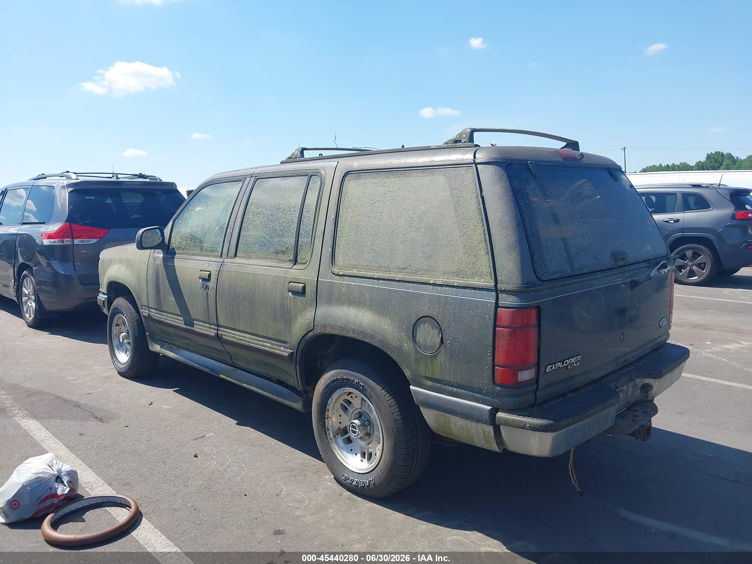 1993 Ford Explorer   Gray vin: 1FMDU34X6PUA93006