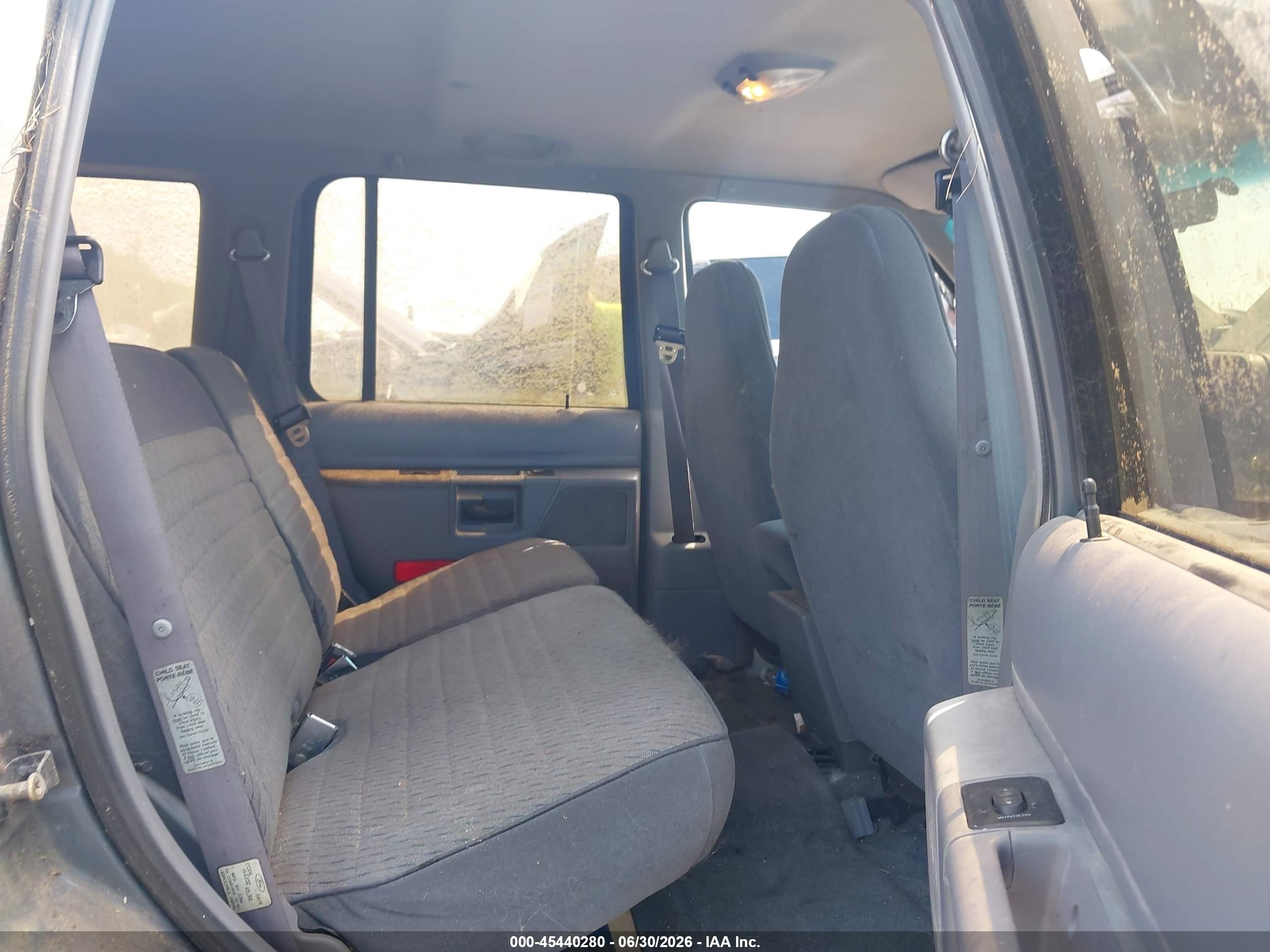 1993 Ford Explorer   Gray vin: 1FMDU34X6PUA93006