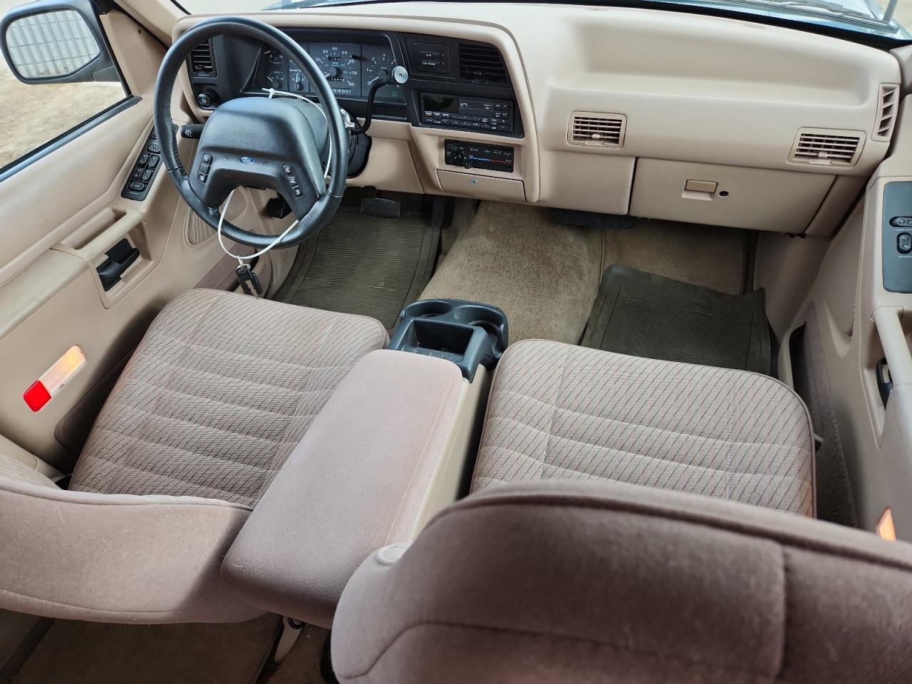 1994 Ford Explorer Green vin: 1FMDU34X6RUB44071