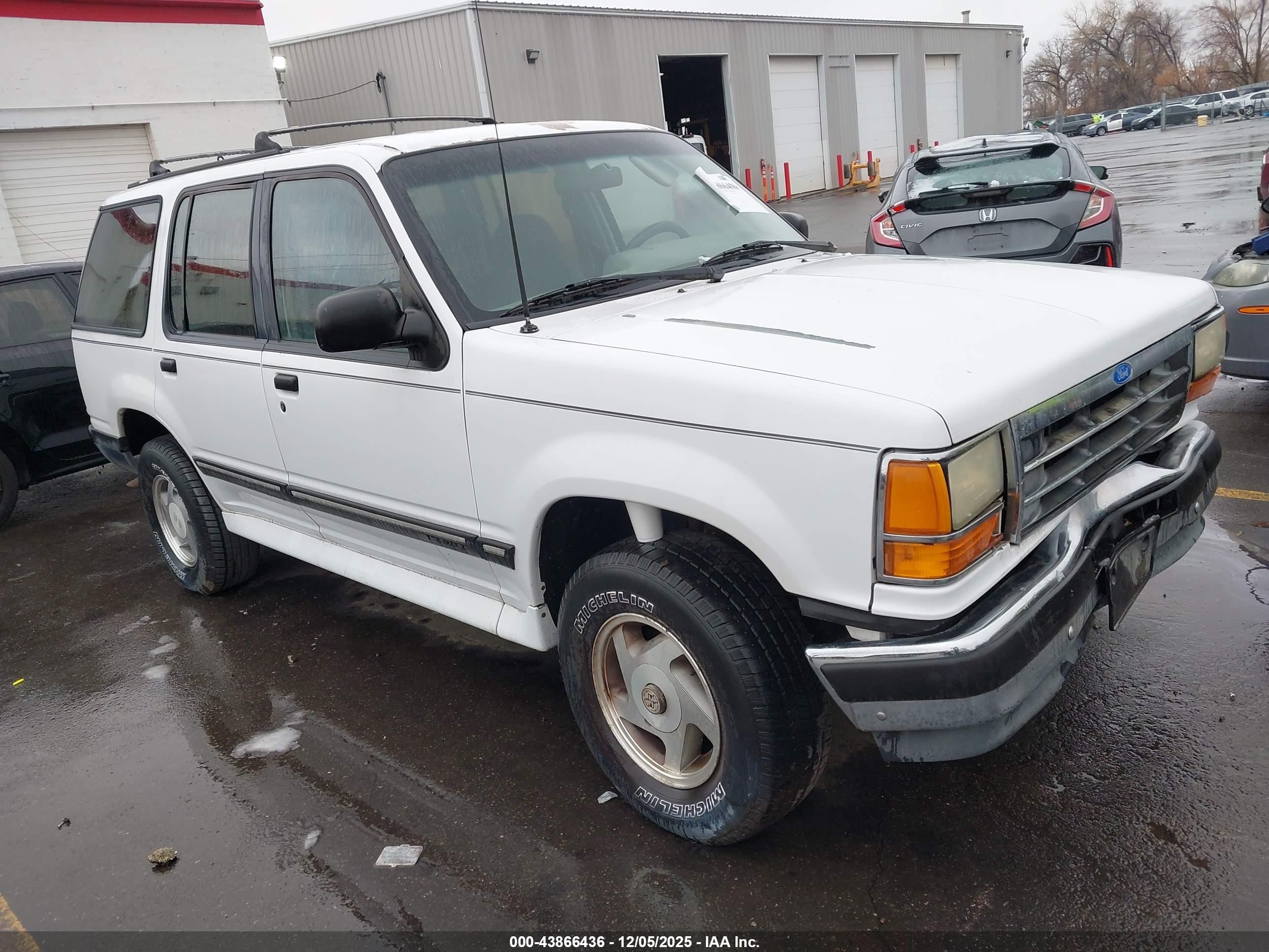 1994 Ford Explorer   White vin: 1FMDU34X6RUE80979