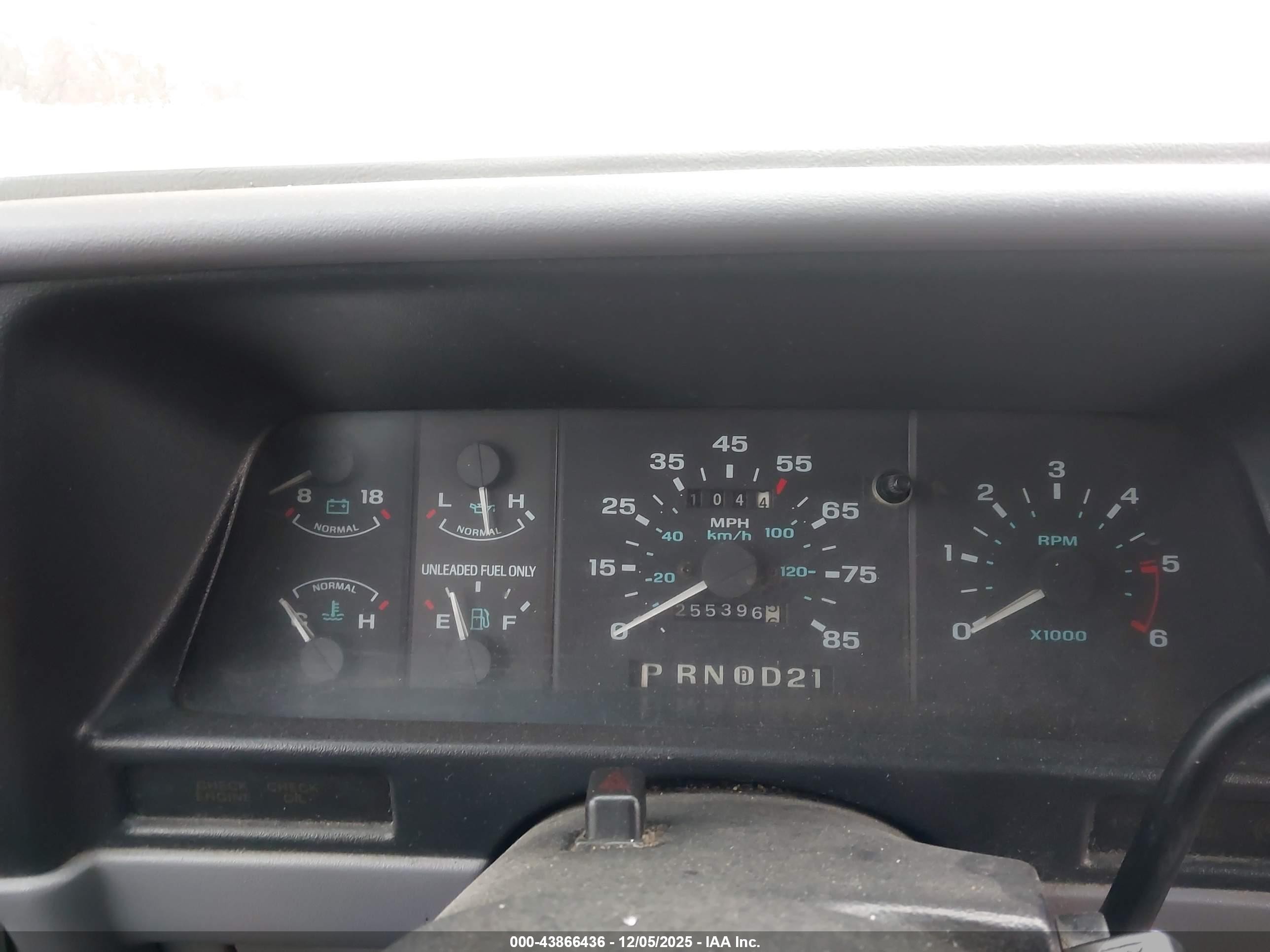 1994 Ford Explorer   White vin: 1FMDU34X6RUE80979