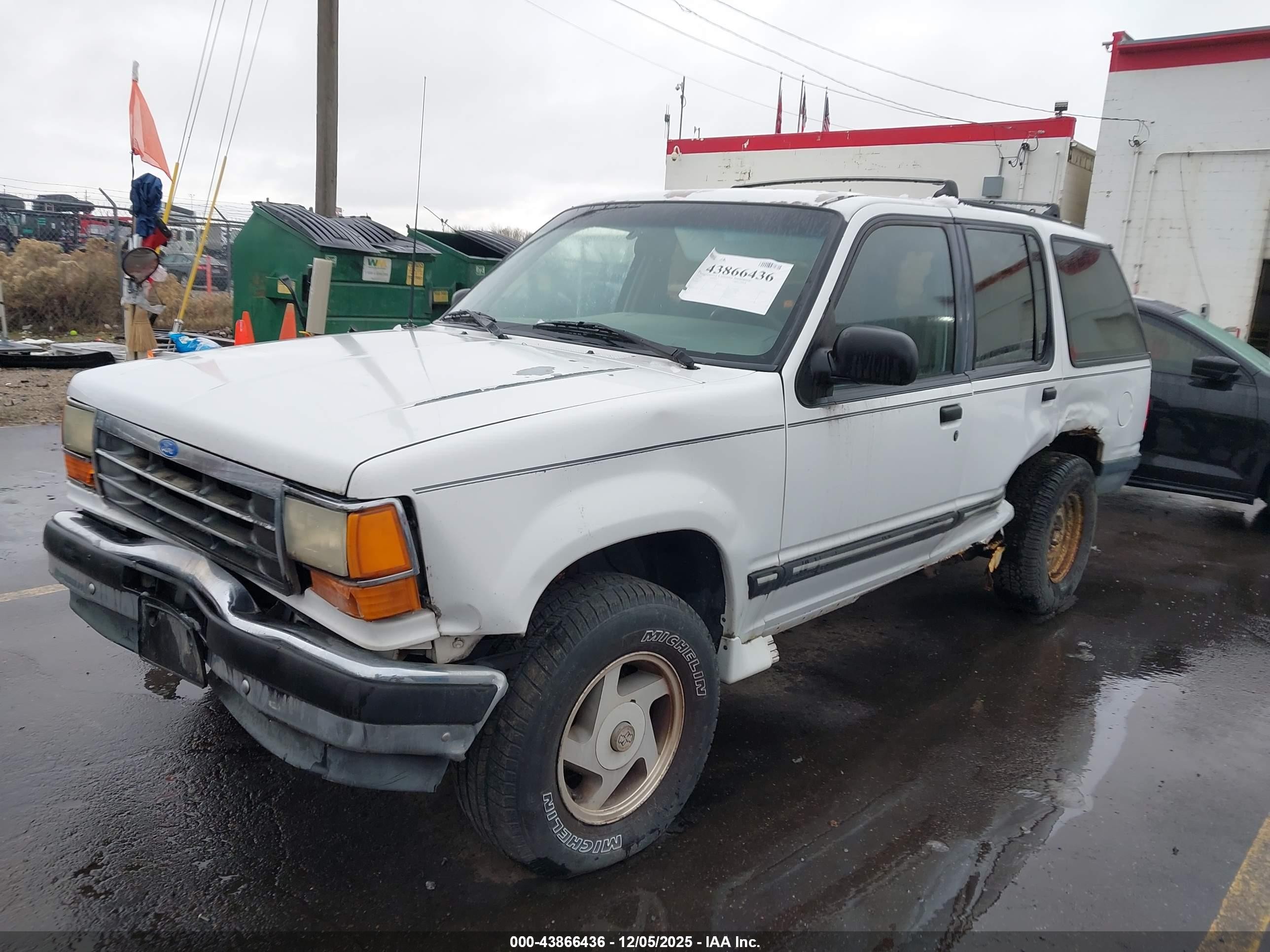 1994 Ford Explorer   White vin: 1FMDU34X6RUE80979