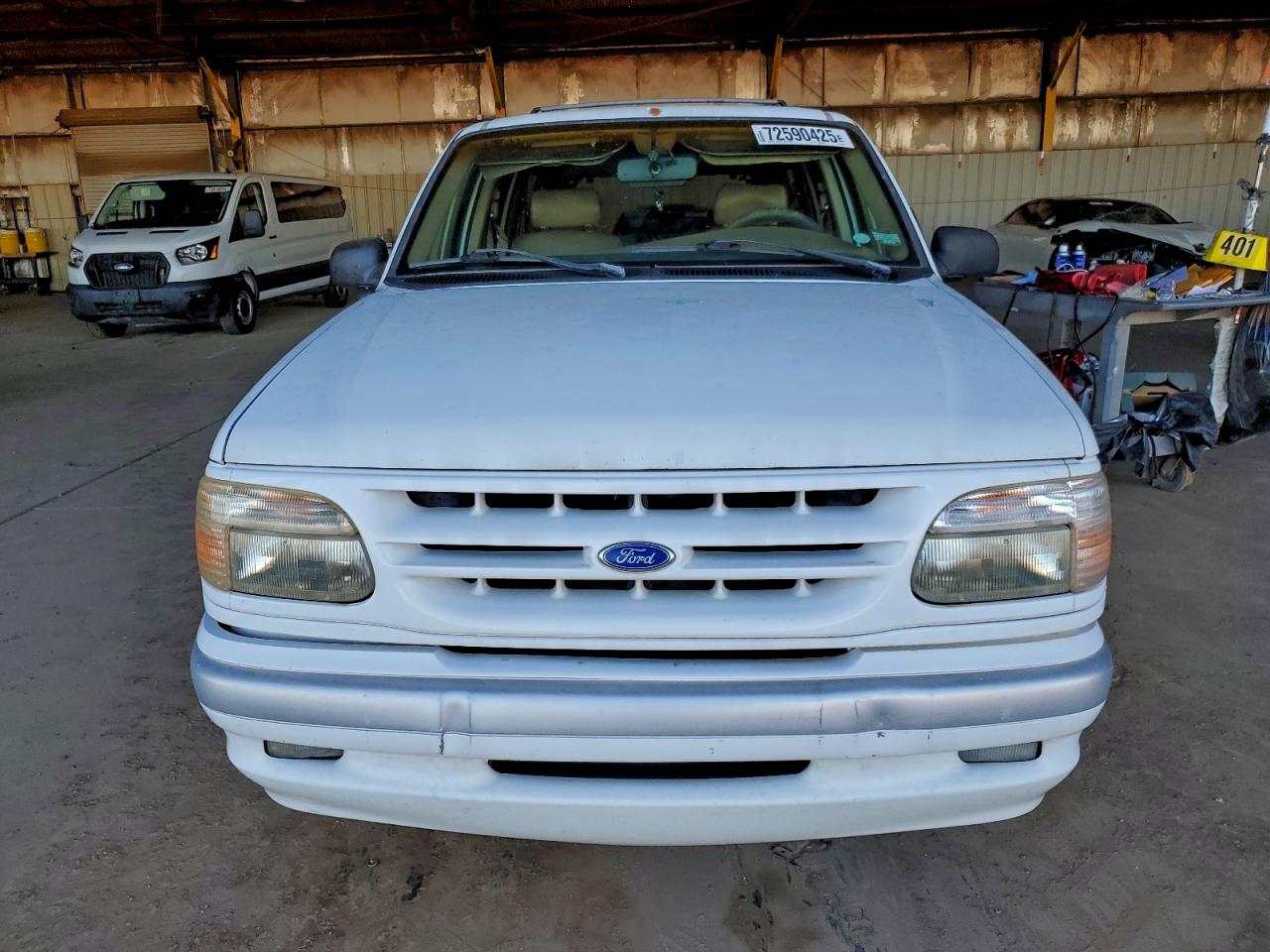 1995 Ford Explorer White vin: 1FMDU34X6SUB02876