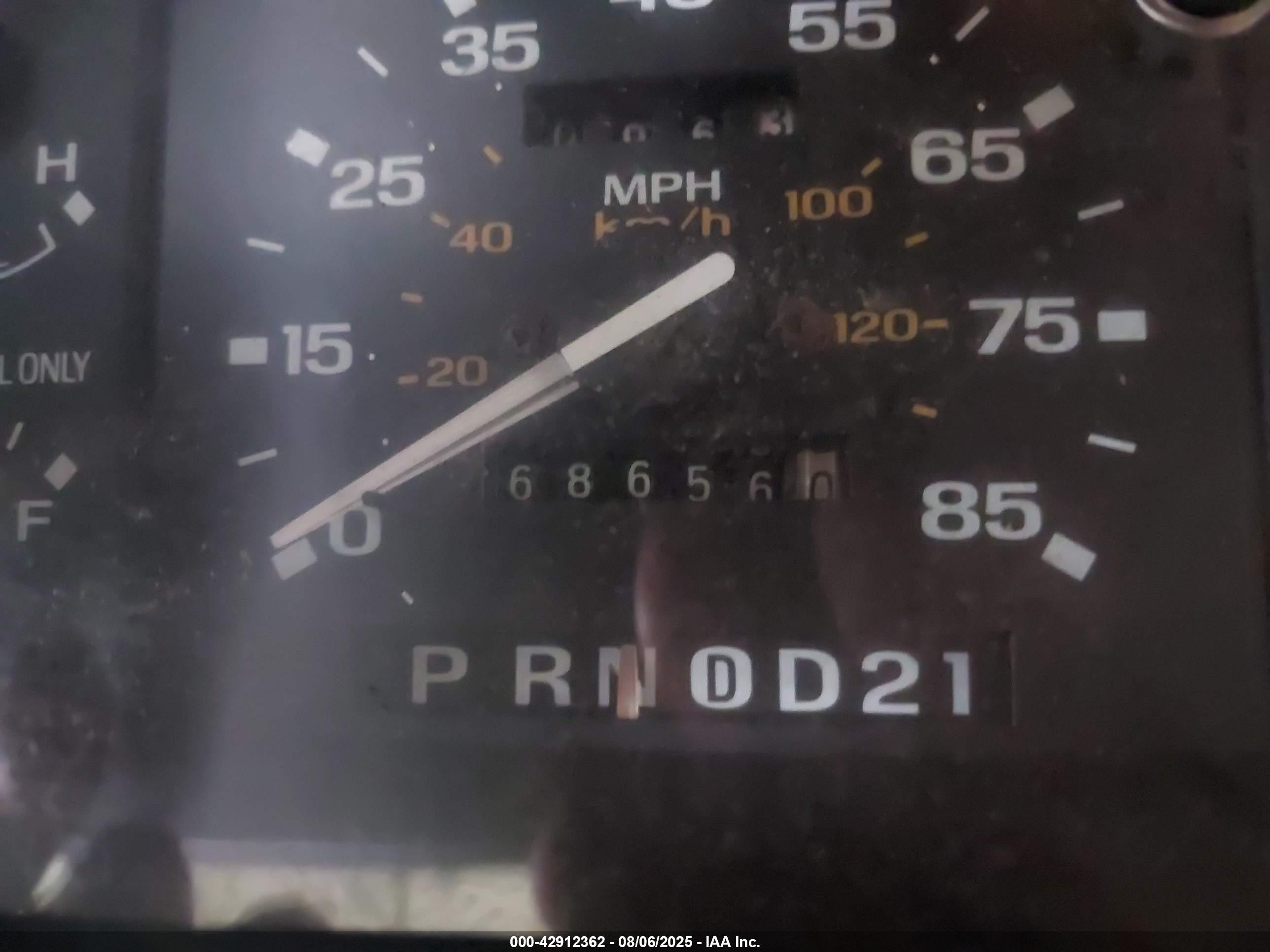 1991 Ford Explorer   Золотой vin: 1FMDU34X7MUB58747