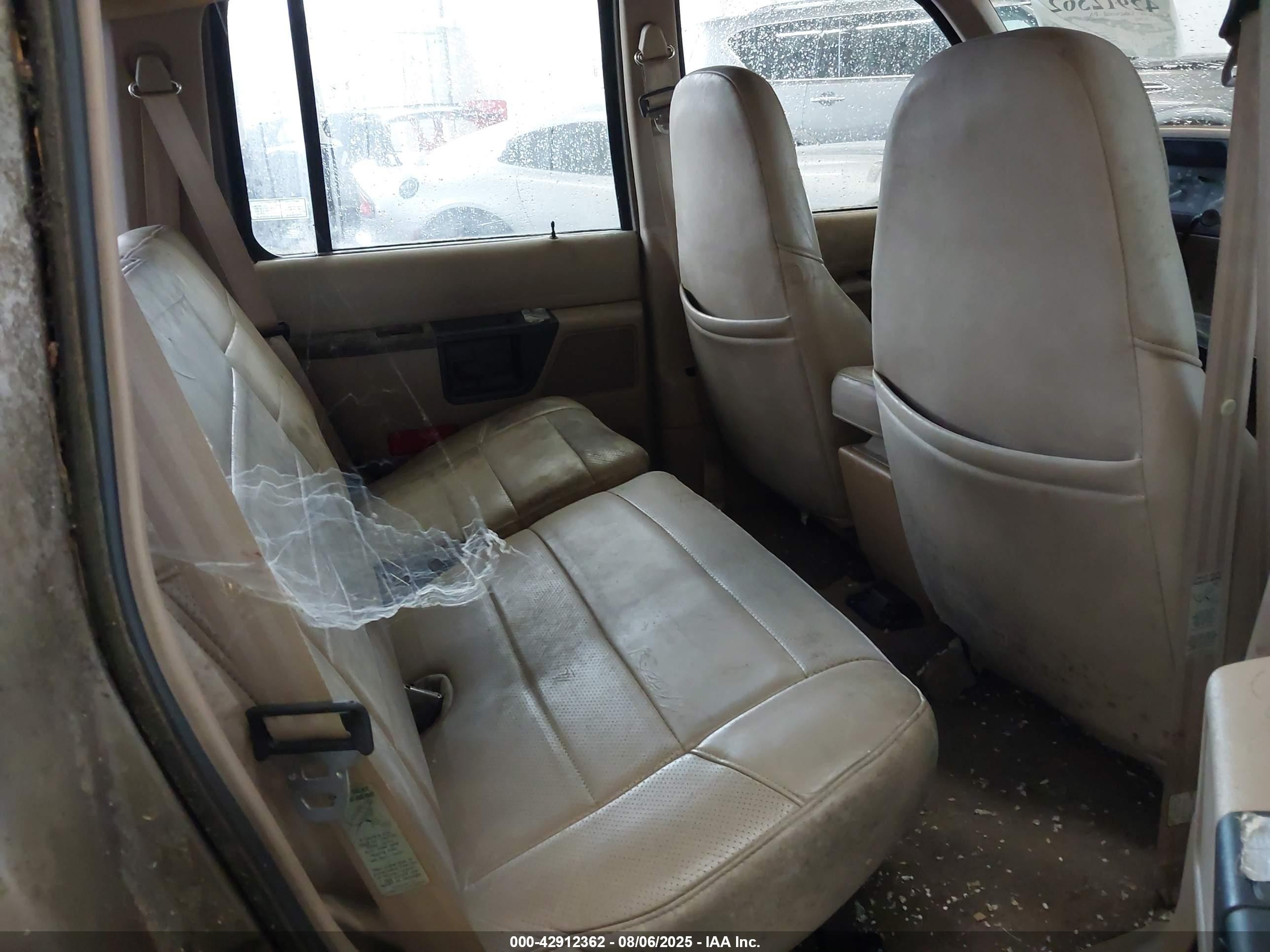 1991 Ford Explorer   Золотой vin: 1FMDU34X7MUB58747
