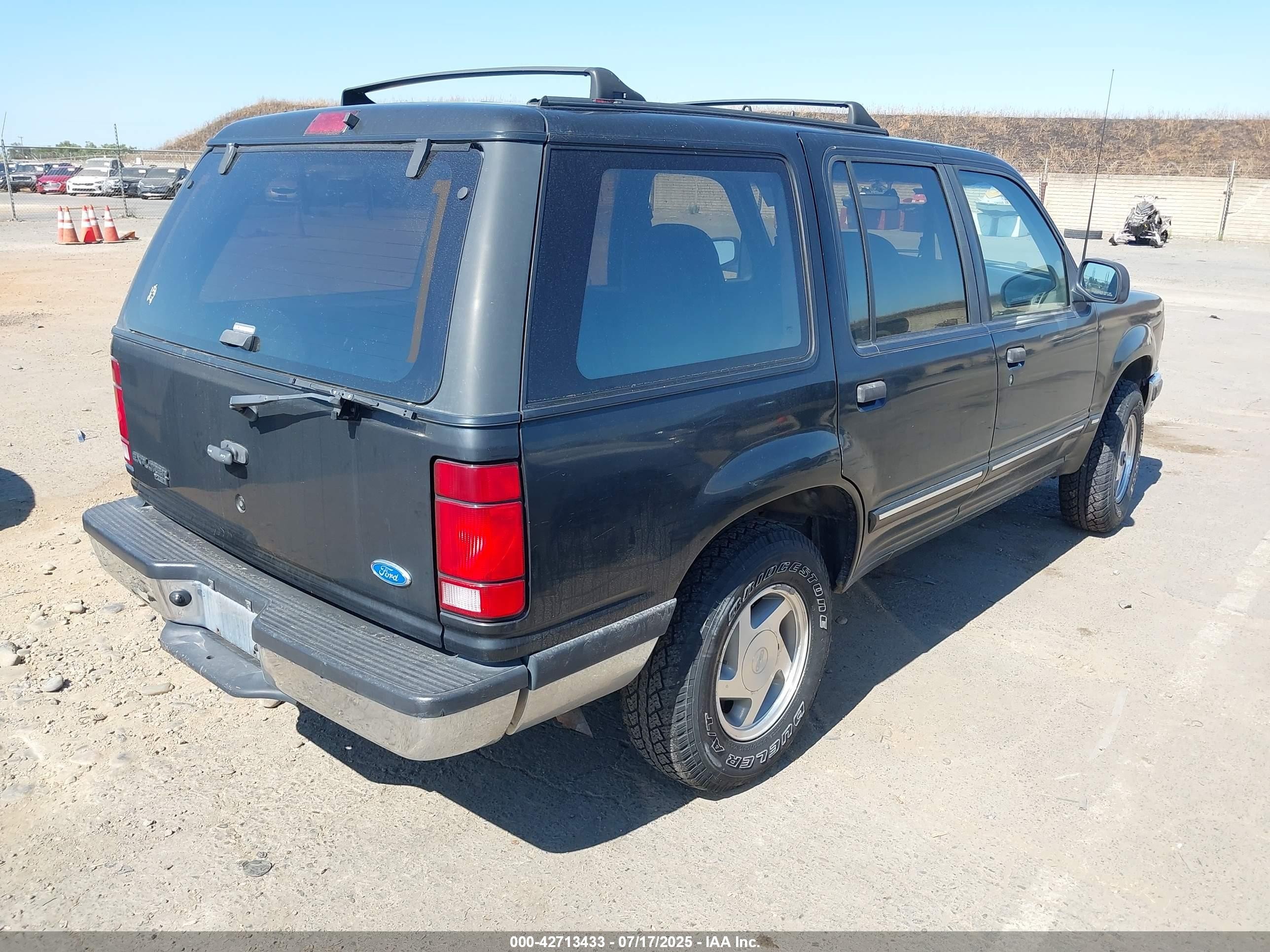 1991 Ford Explorer   Зеленый vin: 1FMDU34X7MUE01635