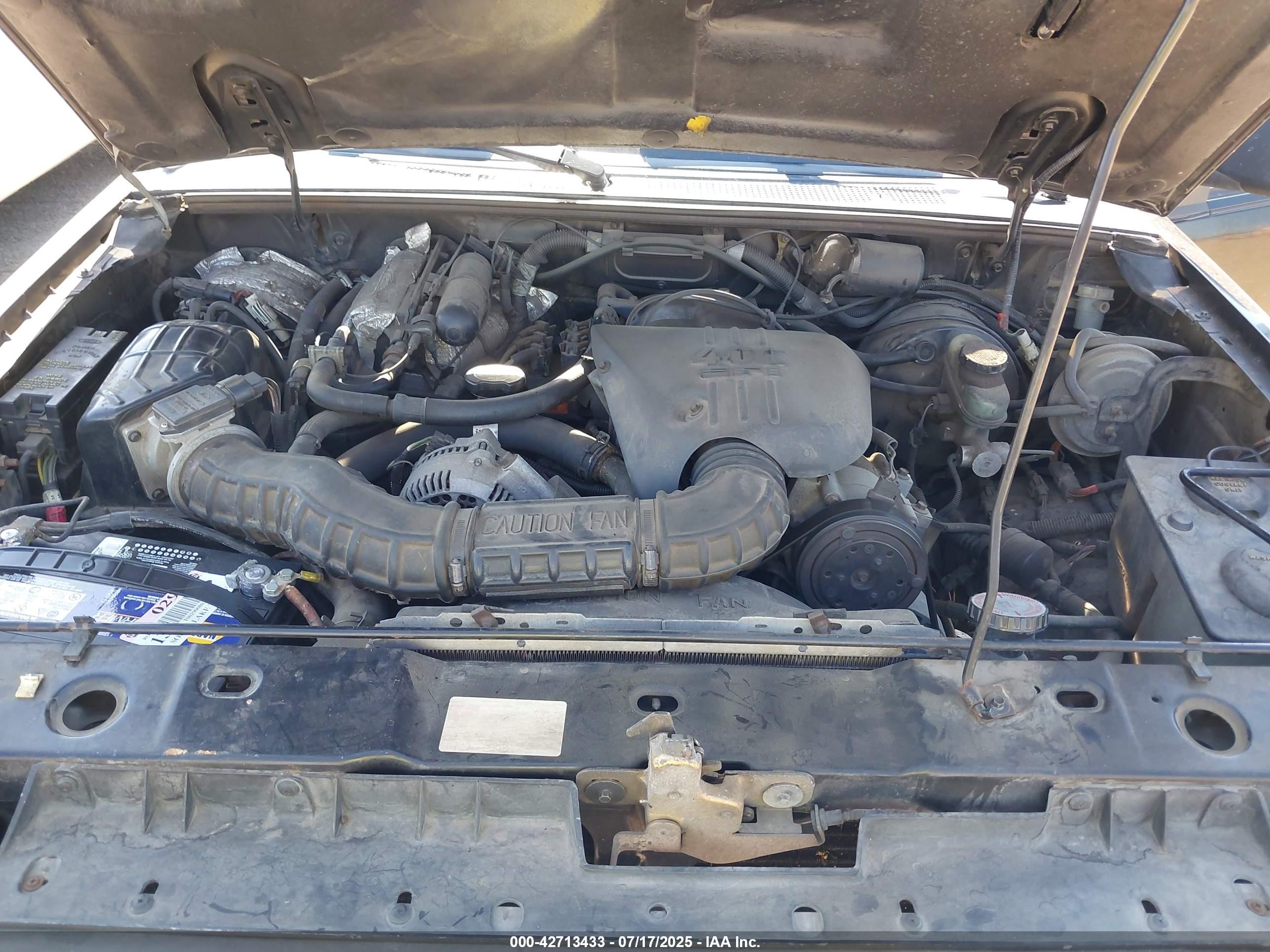 1991 Ford Explorer   Зеленый vin: 1FMDU34X7MUE01635