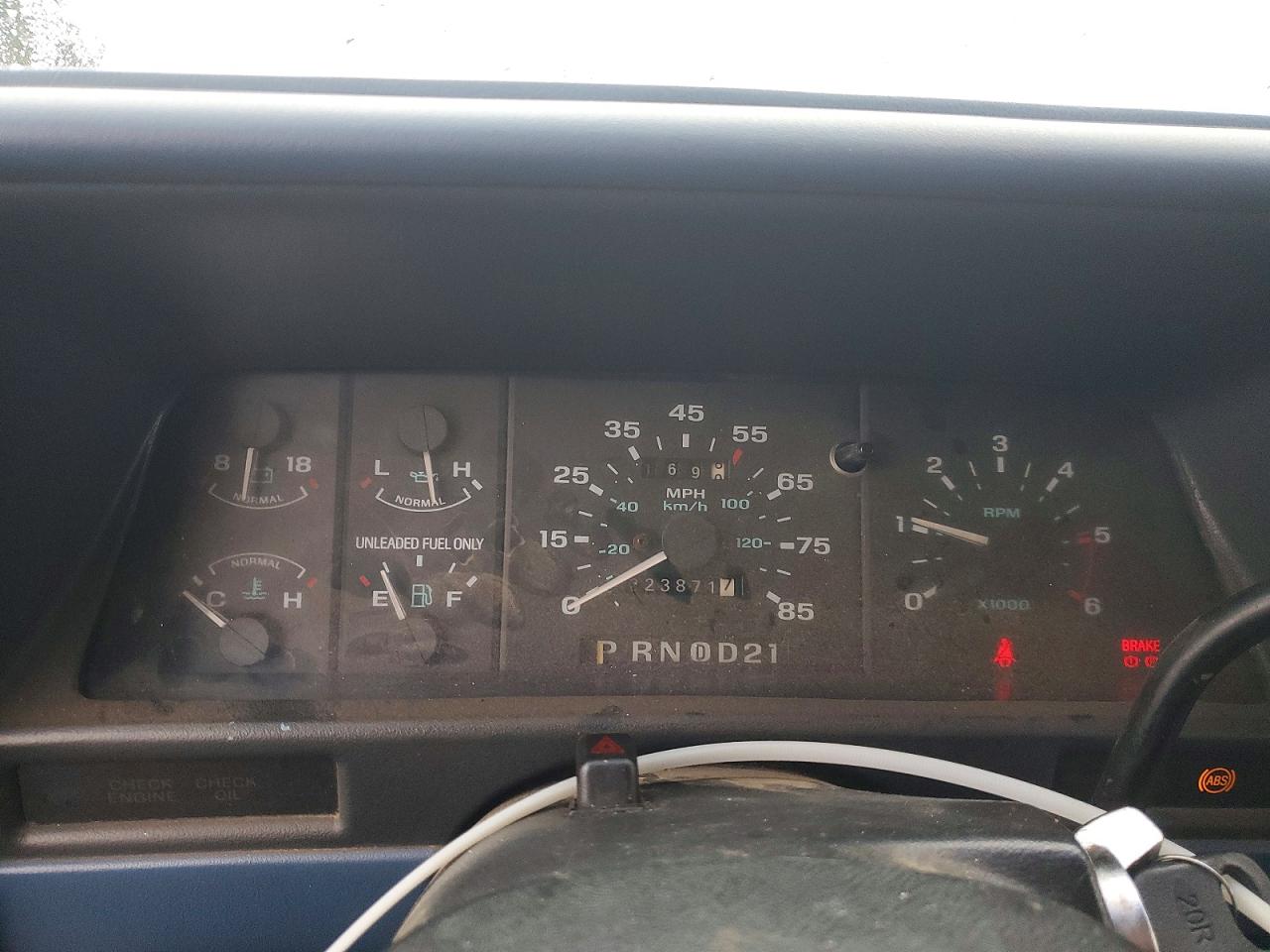 1994 Ford Explorer White vin: 1FMDU34X7RUC50545