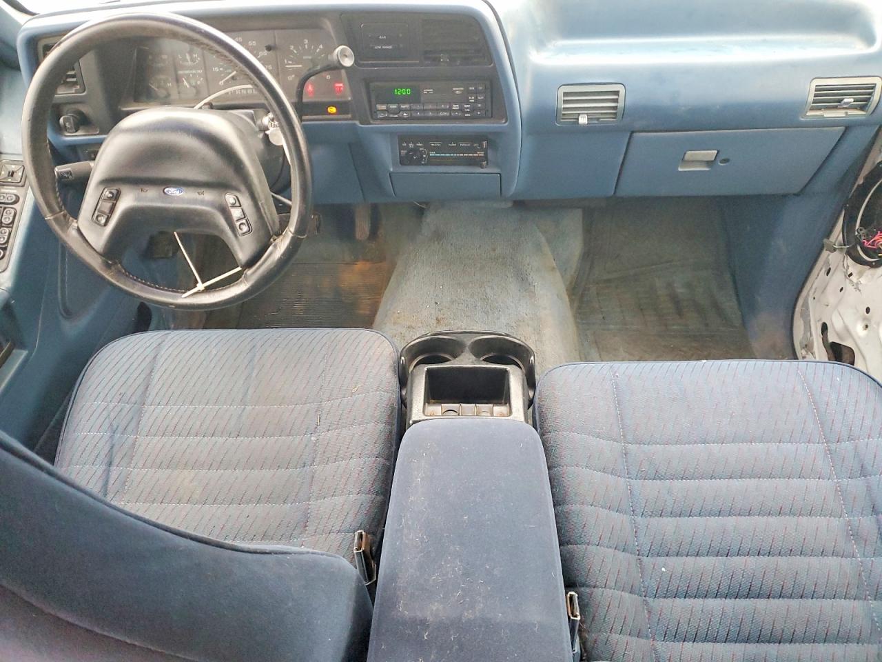 1994 Ford Explorer White vin: 1FMDU34X7RUC50545