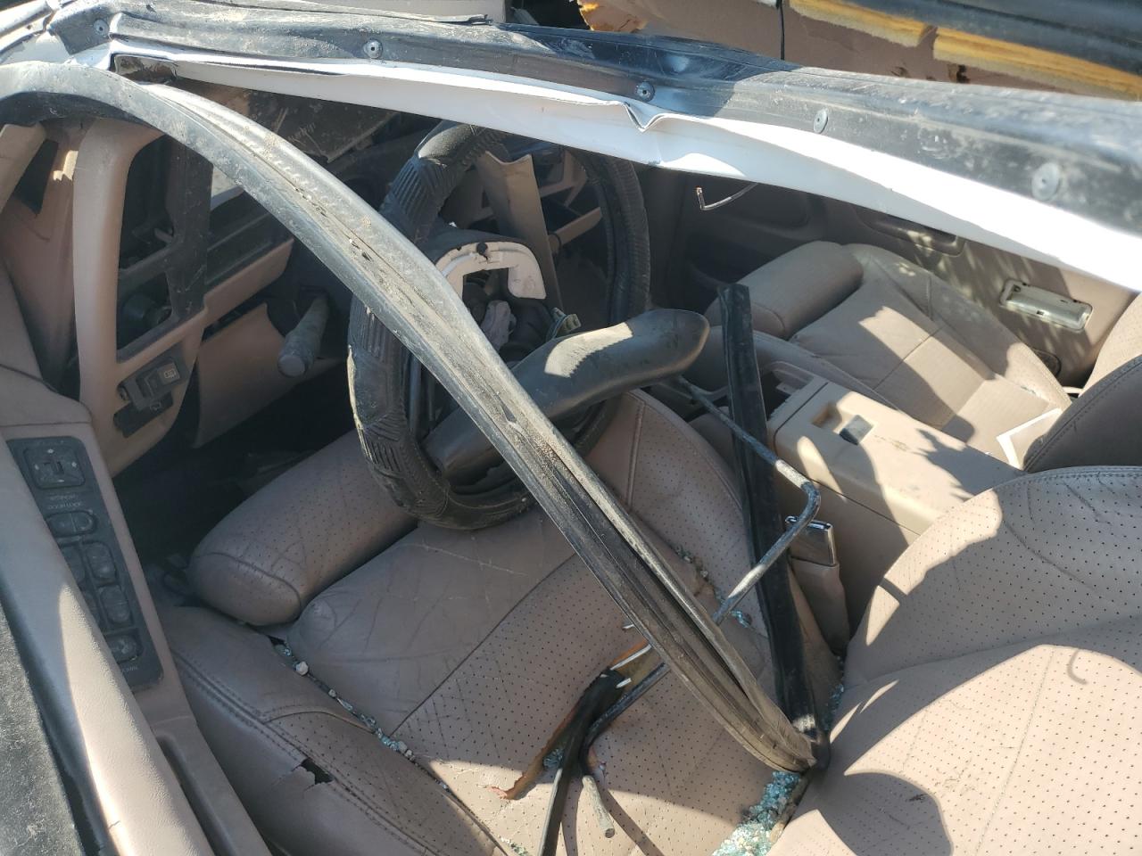1994 Ford Explorer White vin: 1FMDU34X7RUE23299
