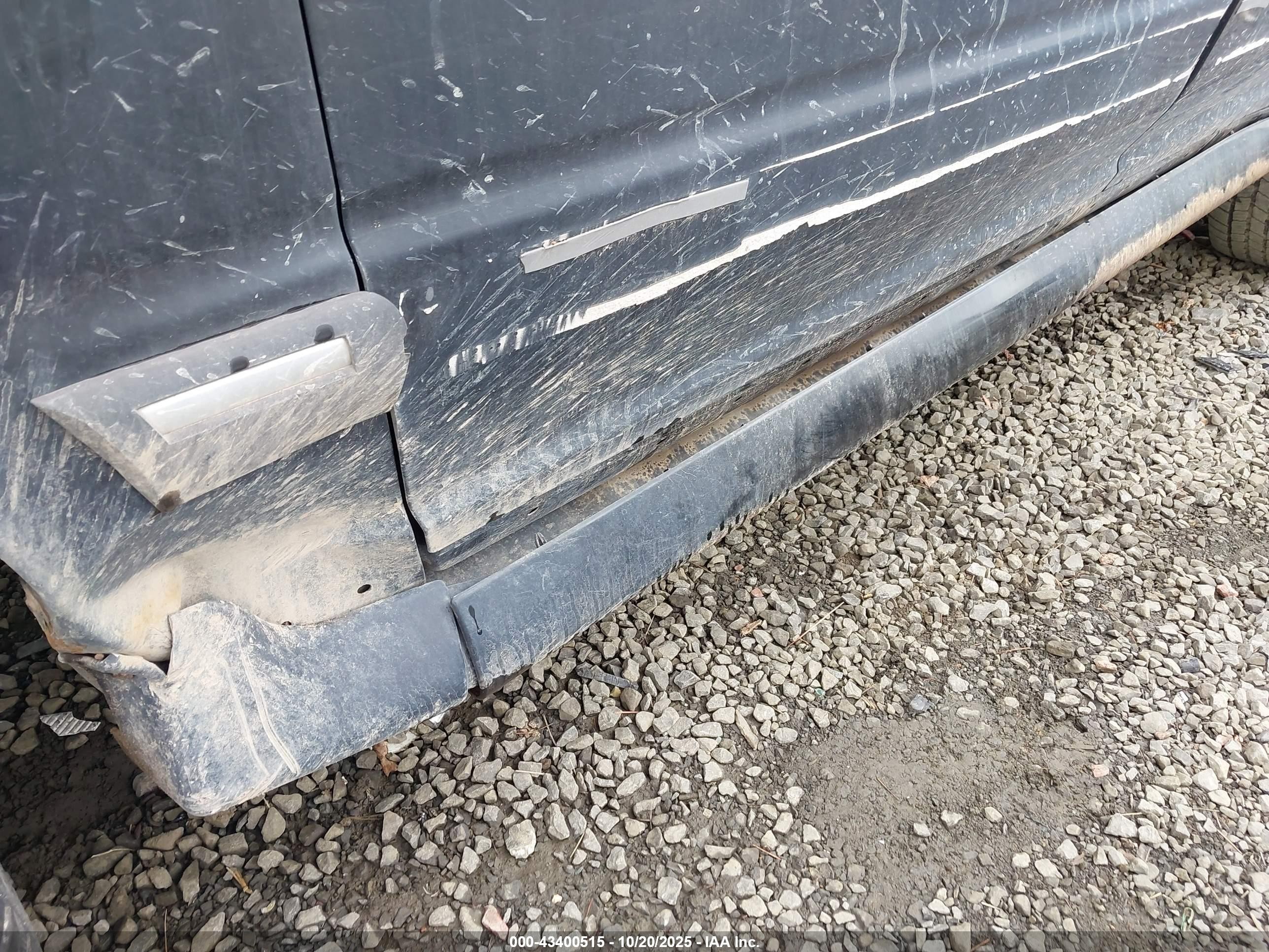 1994 Ford Explorer   Black vin: 1FMDU34X8RUB82434
