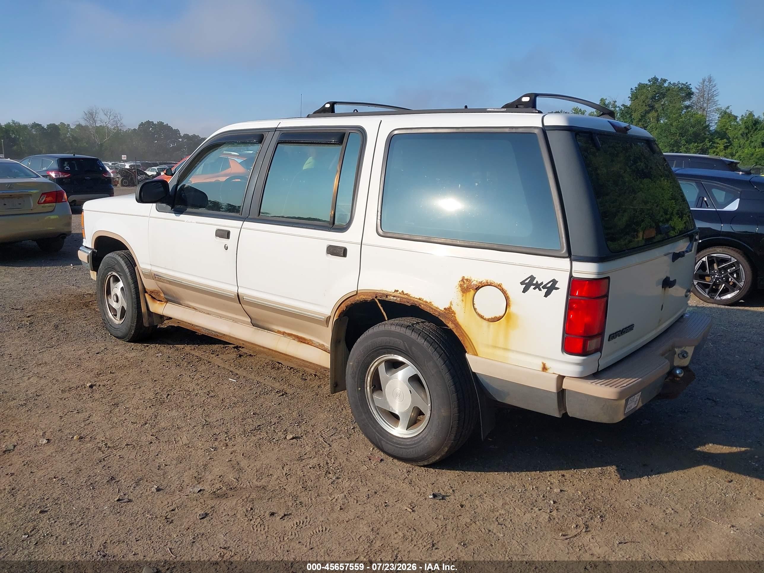 1994 Ford Explorer   Белый vin: 1FMDU34X8RUC33348