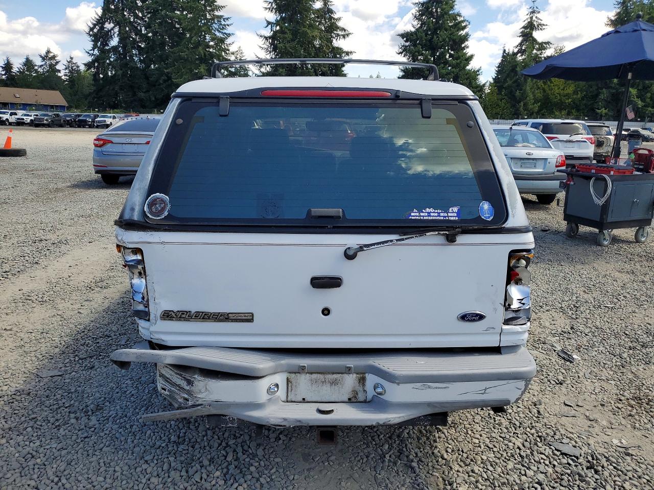 1995 Ford Explorer White vin: 1FMDU34X8SZB91160