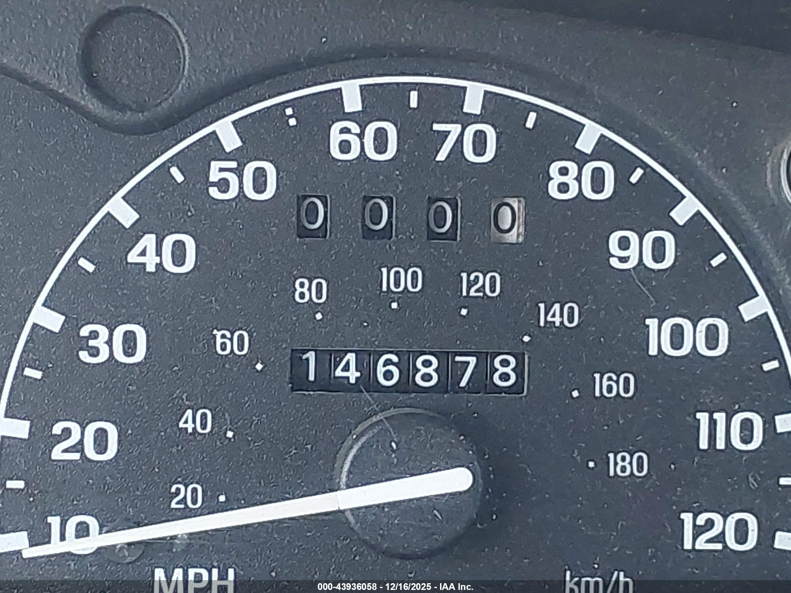 1996 Ford Explorer   White vin: 1FMDU34X8TUD85153
